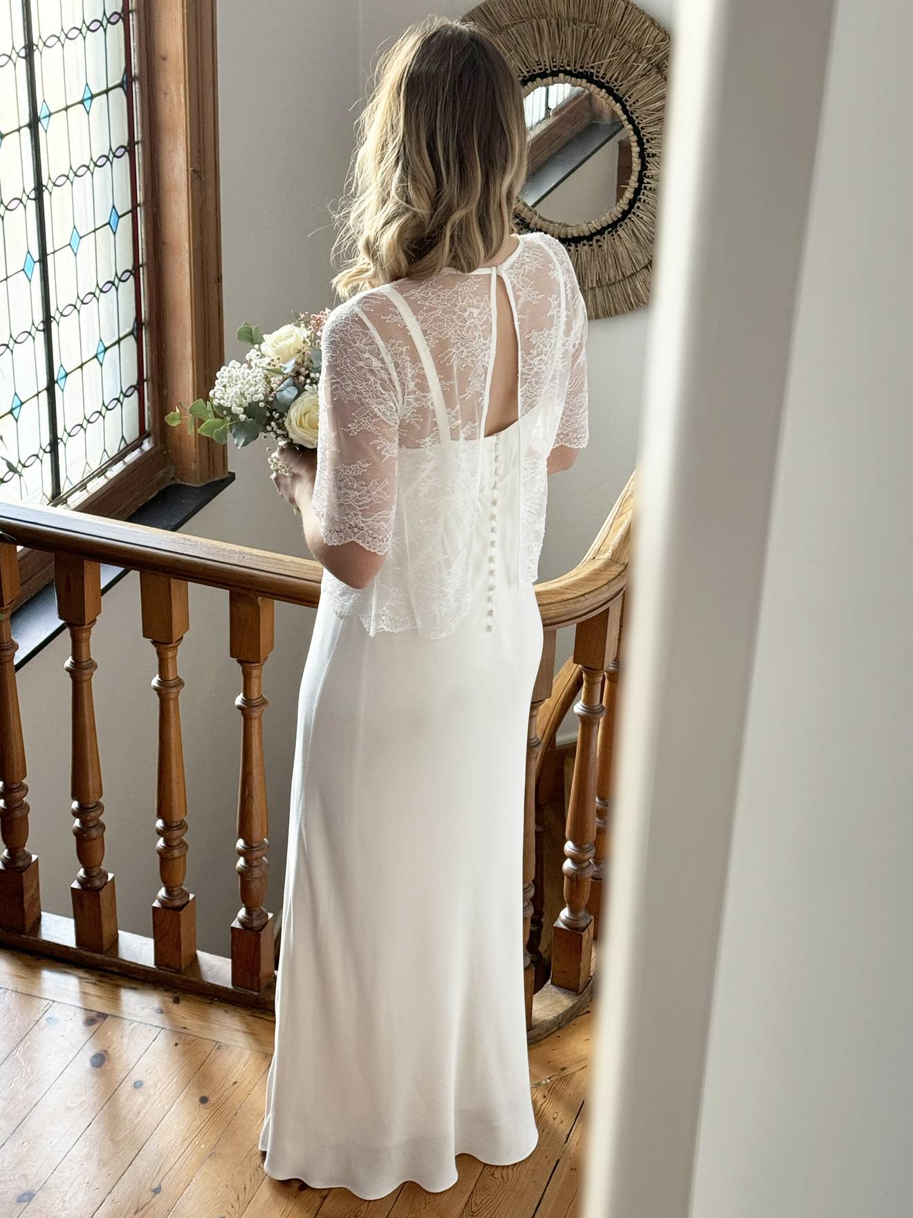 Robe de mariée en crêpe grossesse ou femme collection mariage écru