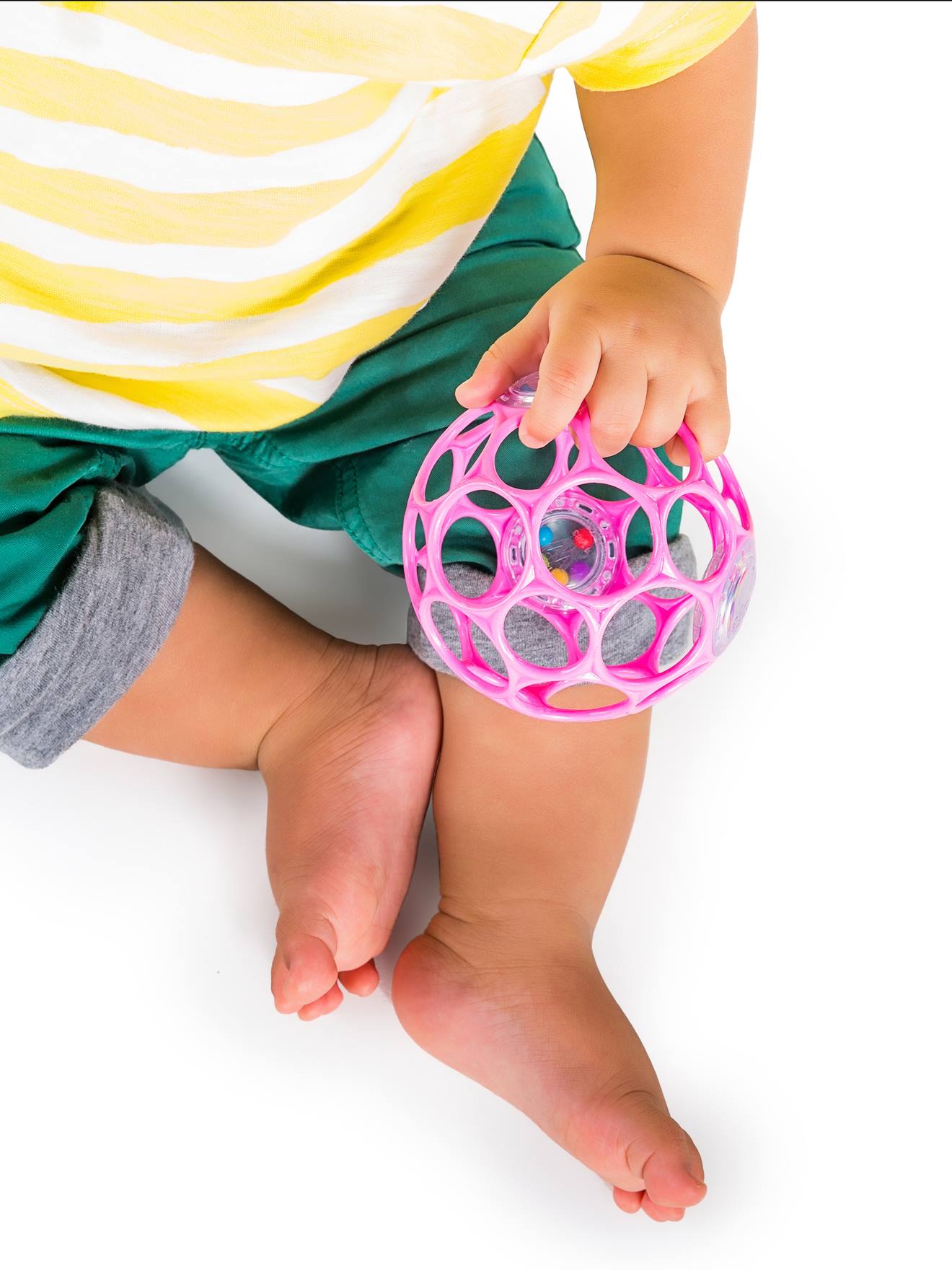 Hochet balle sensorielle rose (Oball) - Image 1