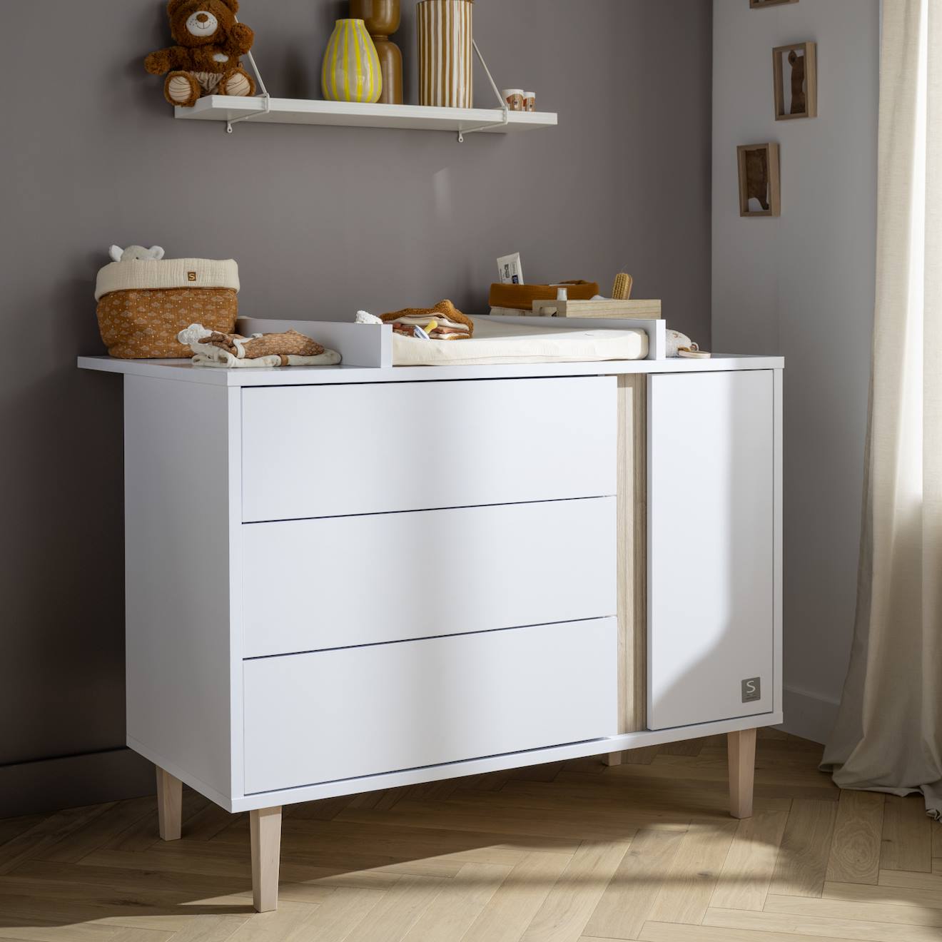 Commode 3 tiroirs et 1 porte pieds bois - paloma blanc/marron