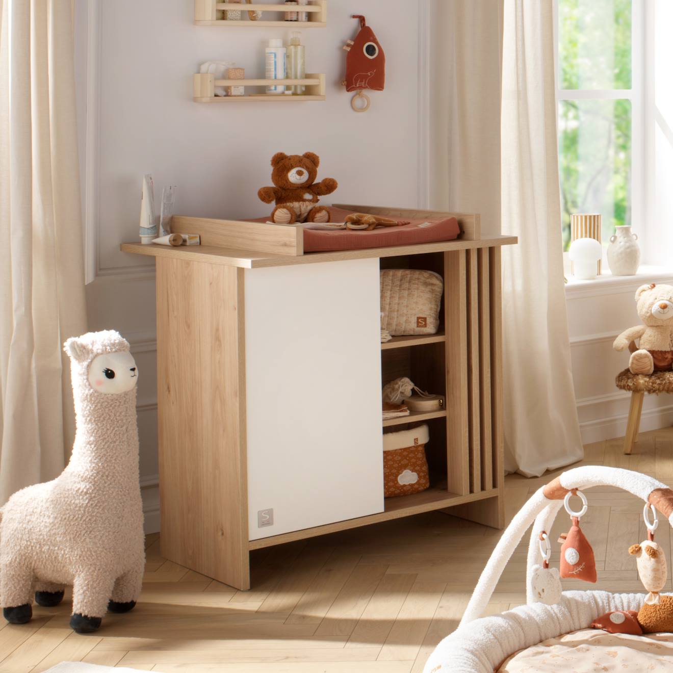 Commode 1 Porte Colorée Et 3 Niches Avec Claustra En Bois Décor Chêne Suave - Tokyo Blanc/marron