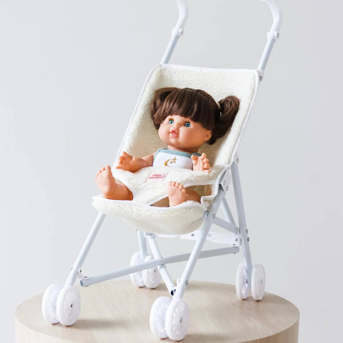 Poussette Pour Poupée Sherpa Blanc, Écru (Tiny Harlow) - Image 1