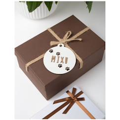 Linge de maison et décoration-Boule de noël chien personnalisable en bois