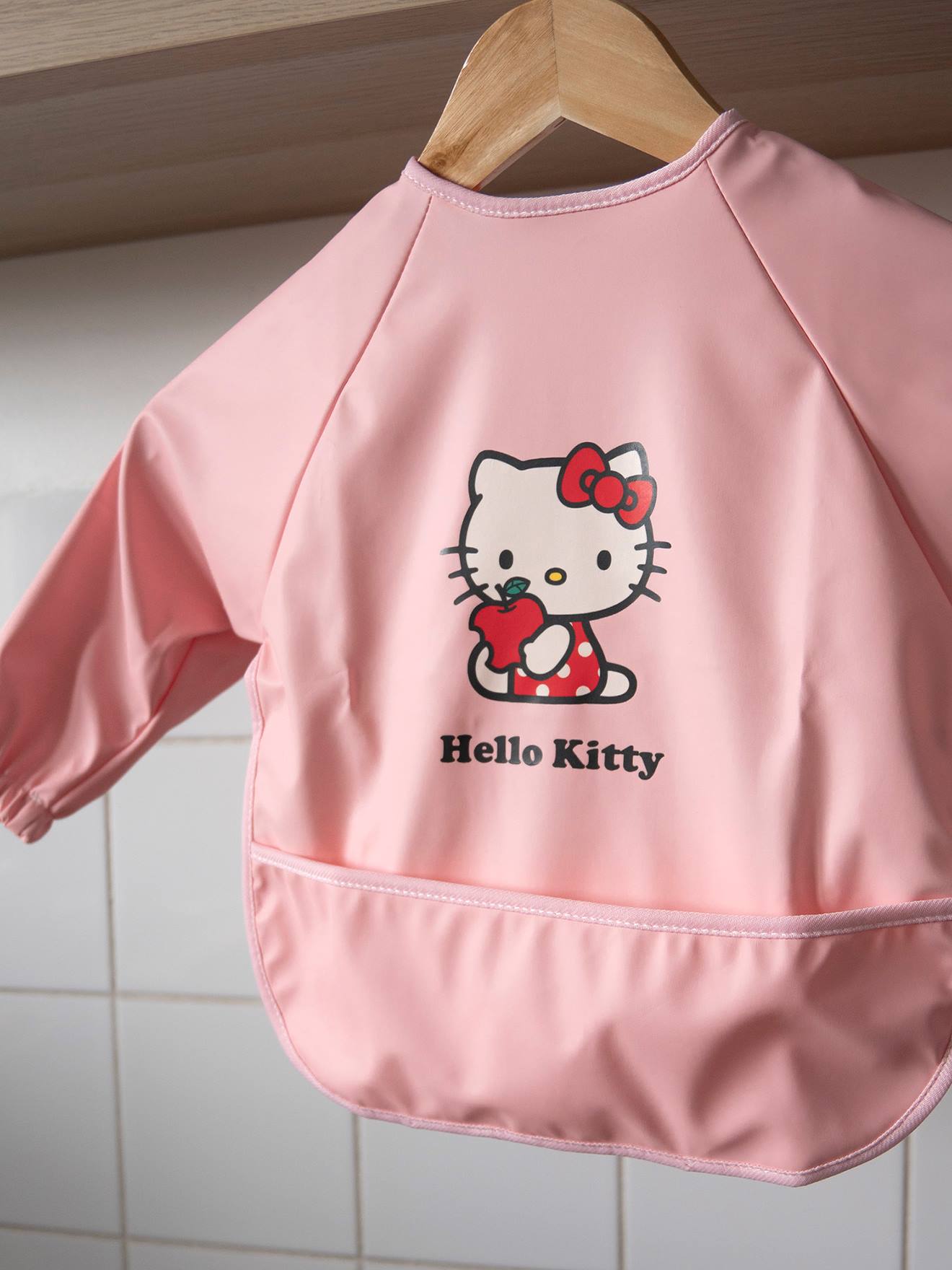 Bavoir tablier bébé Hello Kitty rose