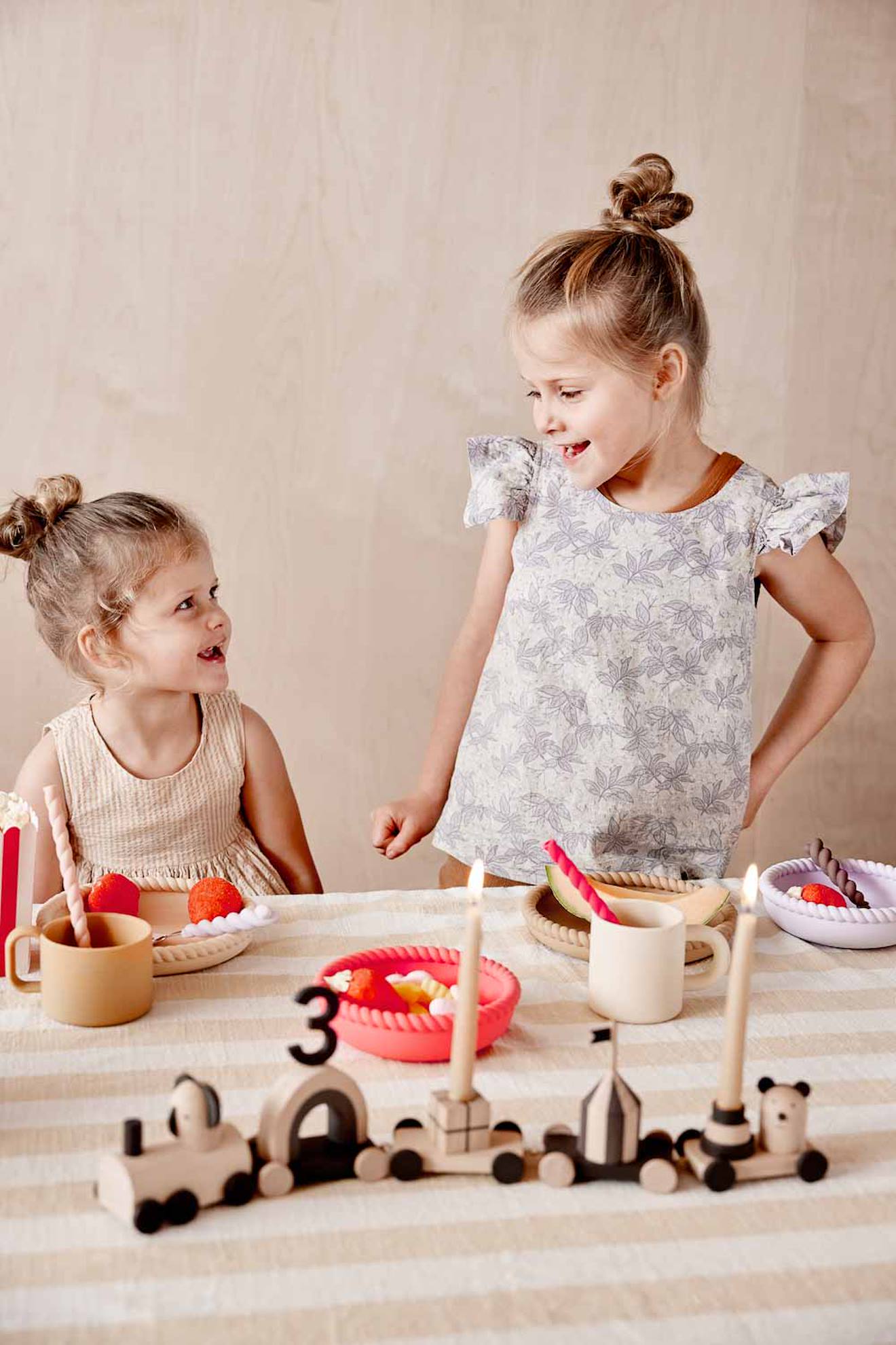 Tasses En Silicone Mini Rouge (Oyoy Mini) - Image 2