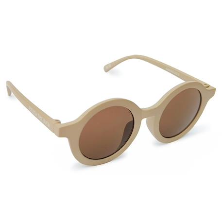 Fille-Lunettes de soleil craspedia