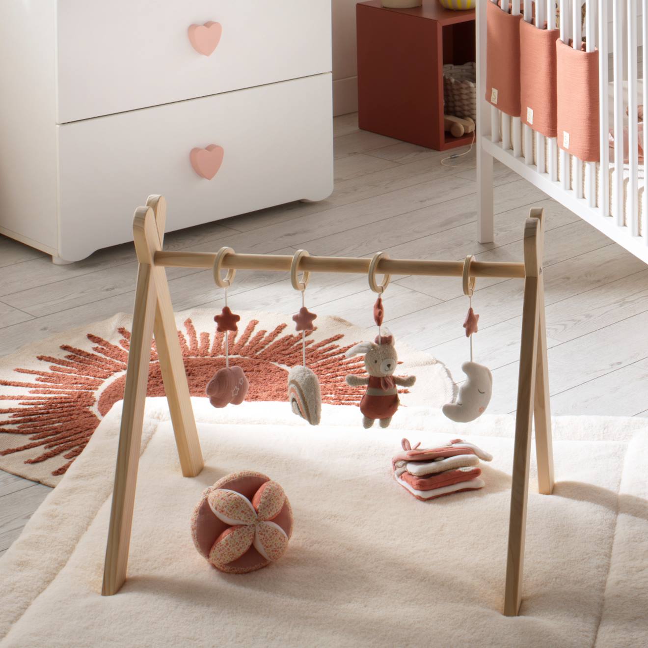 Arche D'éveil Bois Avec 4 Jouets Beige/rose (Sauthon) - Image 2