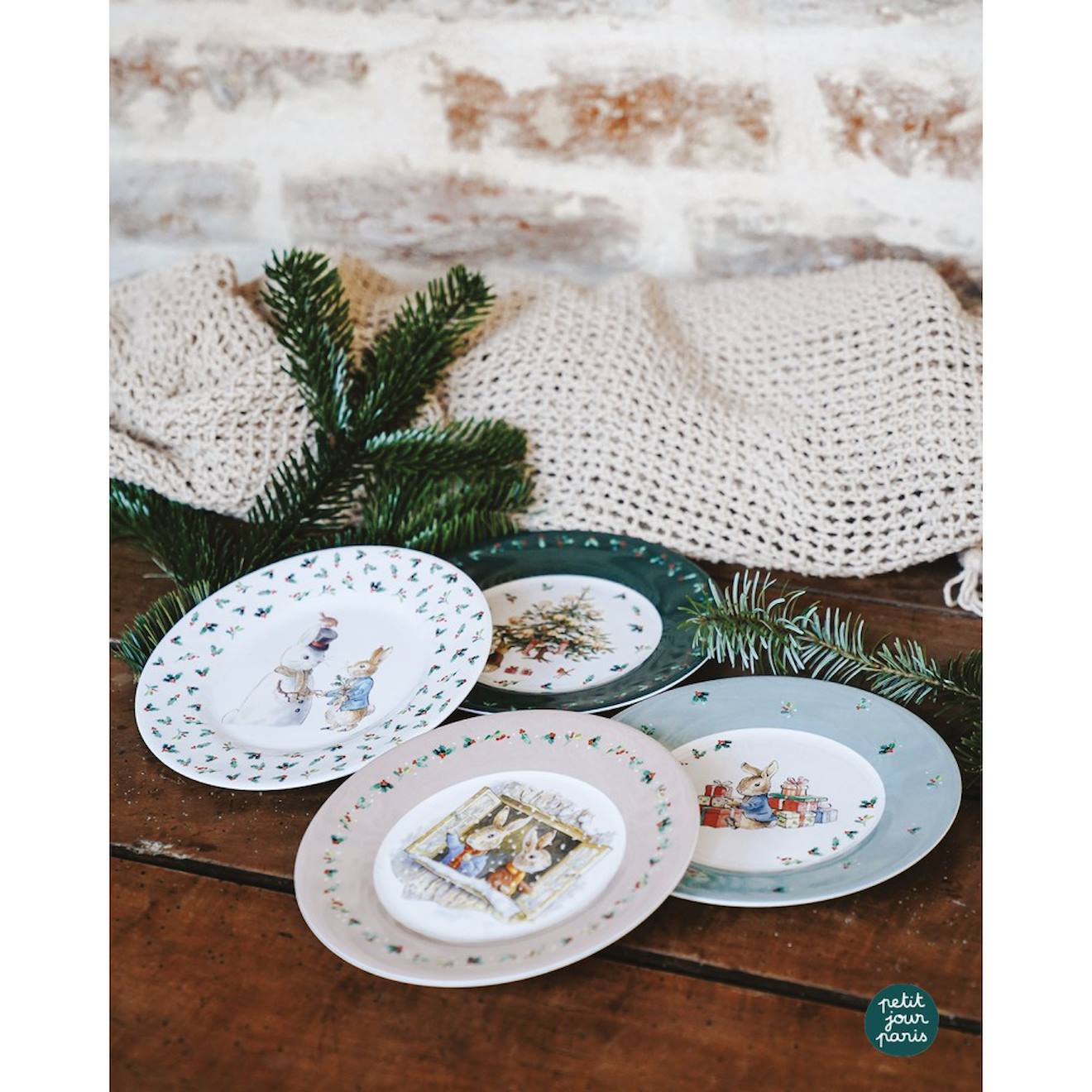 4 Assiettes Pierre Lapin Noël 20 Cm Blanc (Petit Jour) - Image 2
