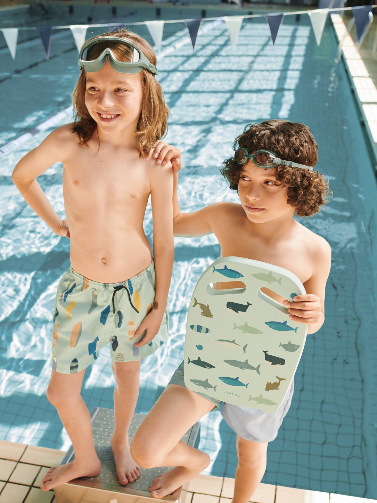 Planche De Natation Reine Des Neiges – Bodyboard 82 X 46 X 5 Cm – Aide à L'Apprentissage – Pour Enfants – Piscine Et Plage