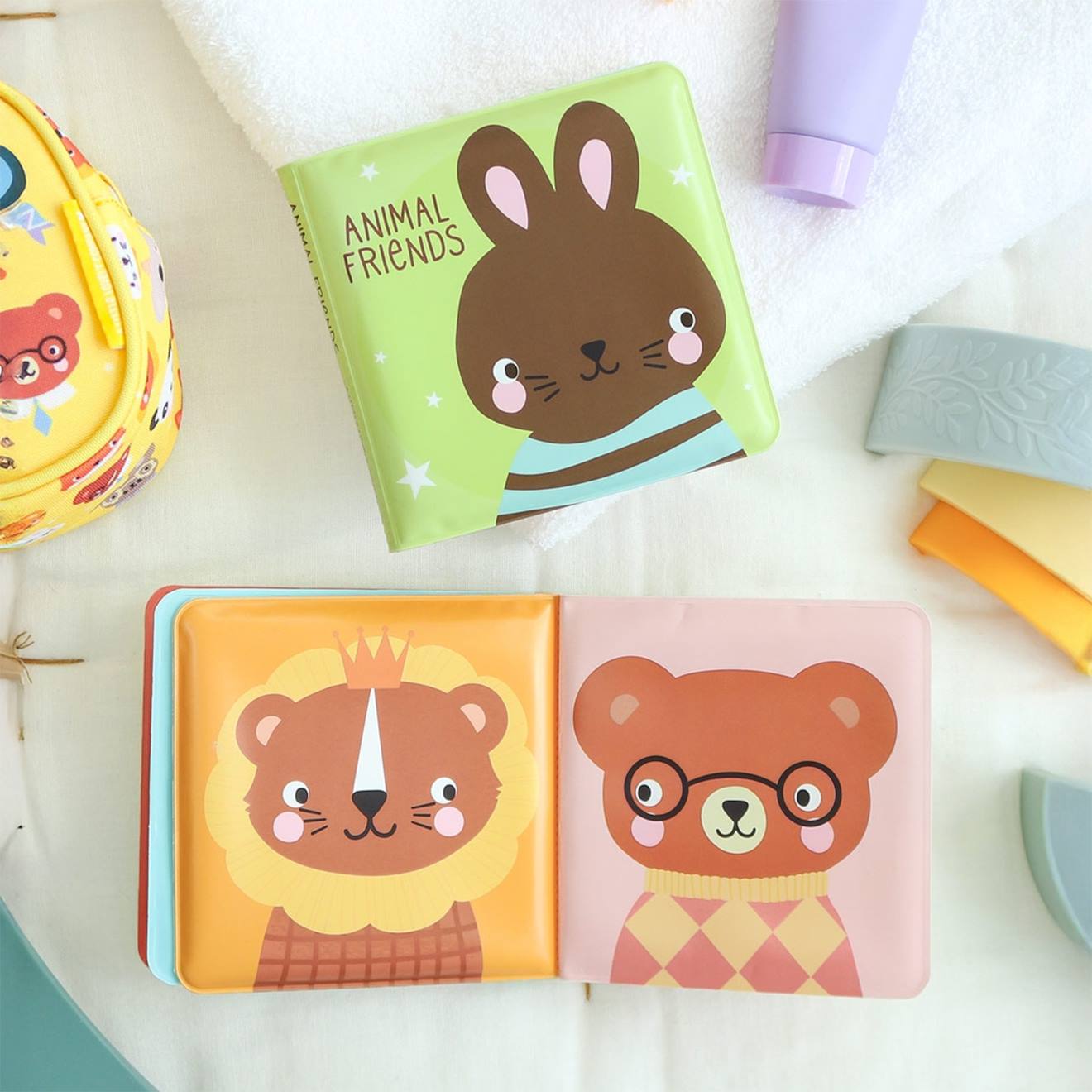 Livre De Bain Pour Enfant Les Amis Animaux Vert (A Little Lovely Company) - Image 1