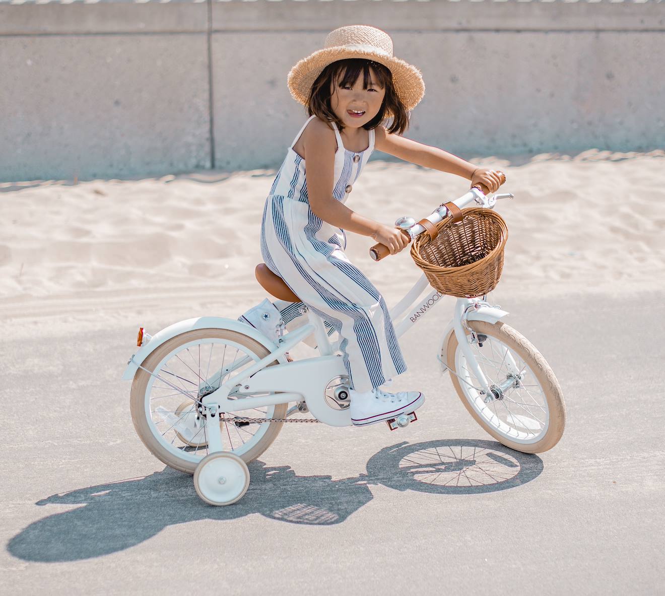 Vélo Classique Avec Pédales De 4 À 7 Ans Blanc (Banwood) - Image 1