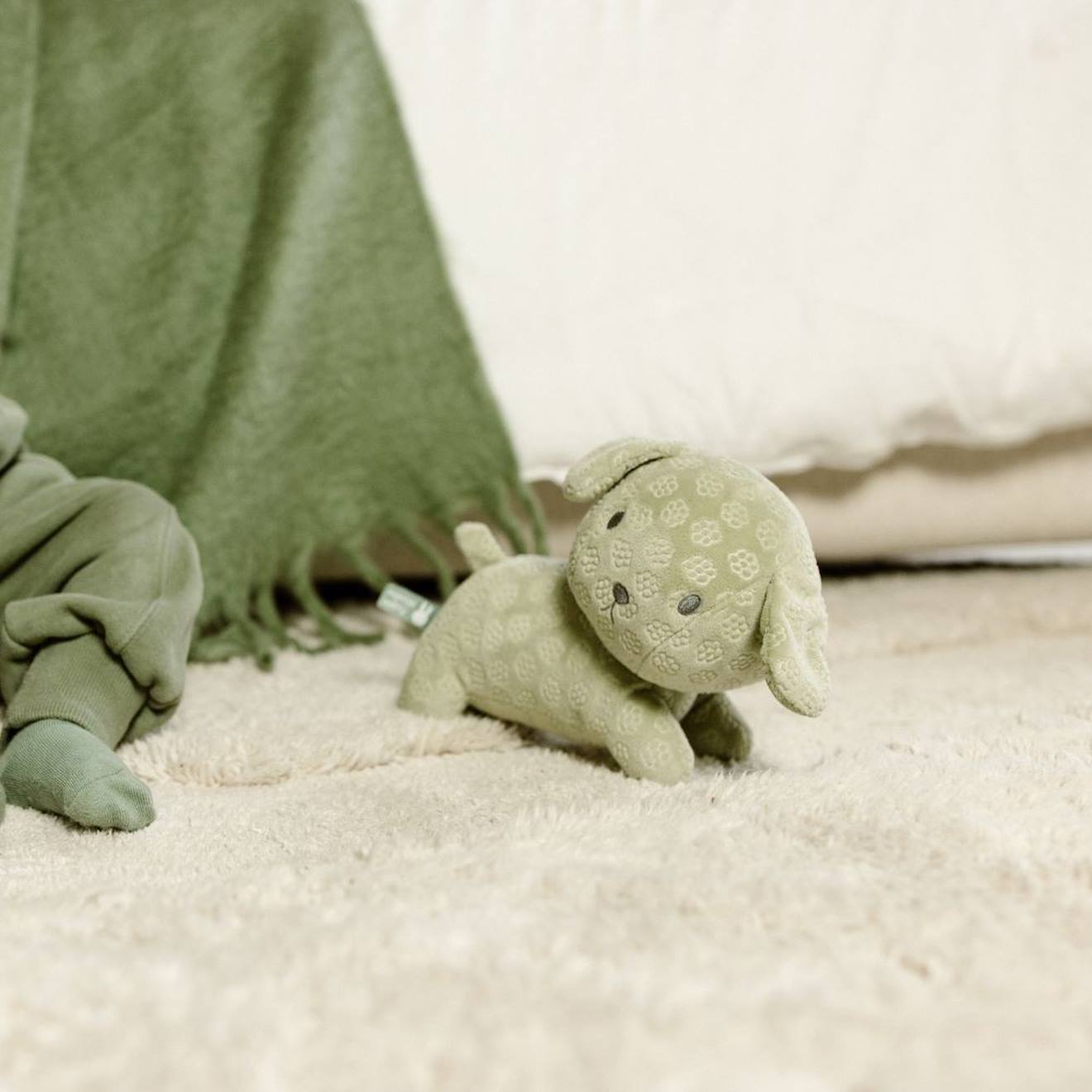 Peluche Snuffy, Le Chien De Miffy - Flower Vert (Pioupiou Et Merveilles) - Image 2