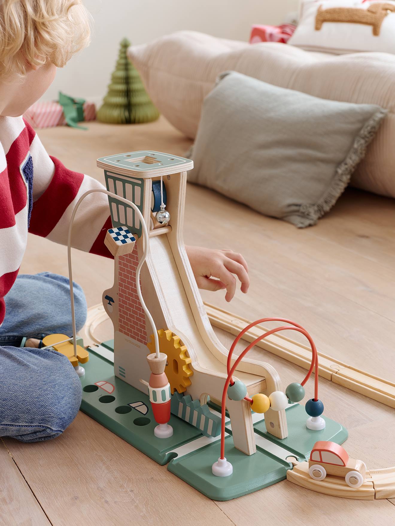 Tour avec rampe de lancement multi-activités en bois FSC® bois