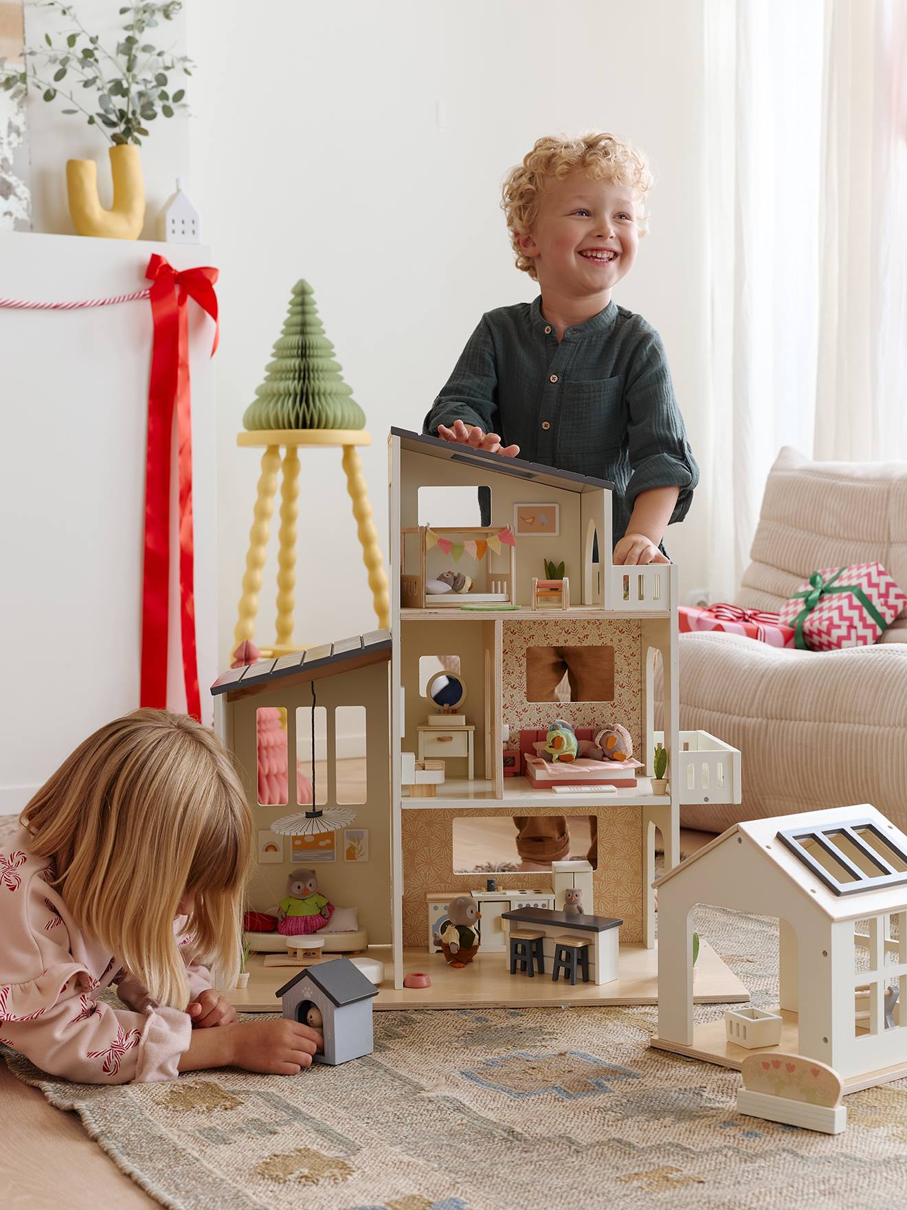 Maison moderne des amis en bois FSC® bois
