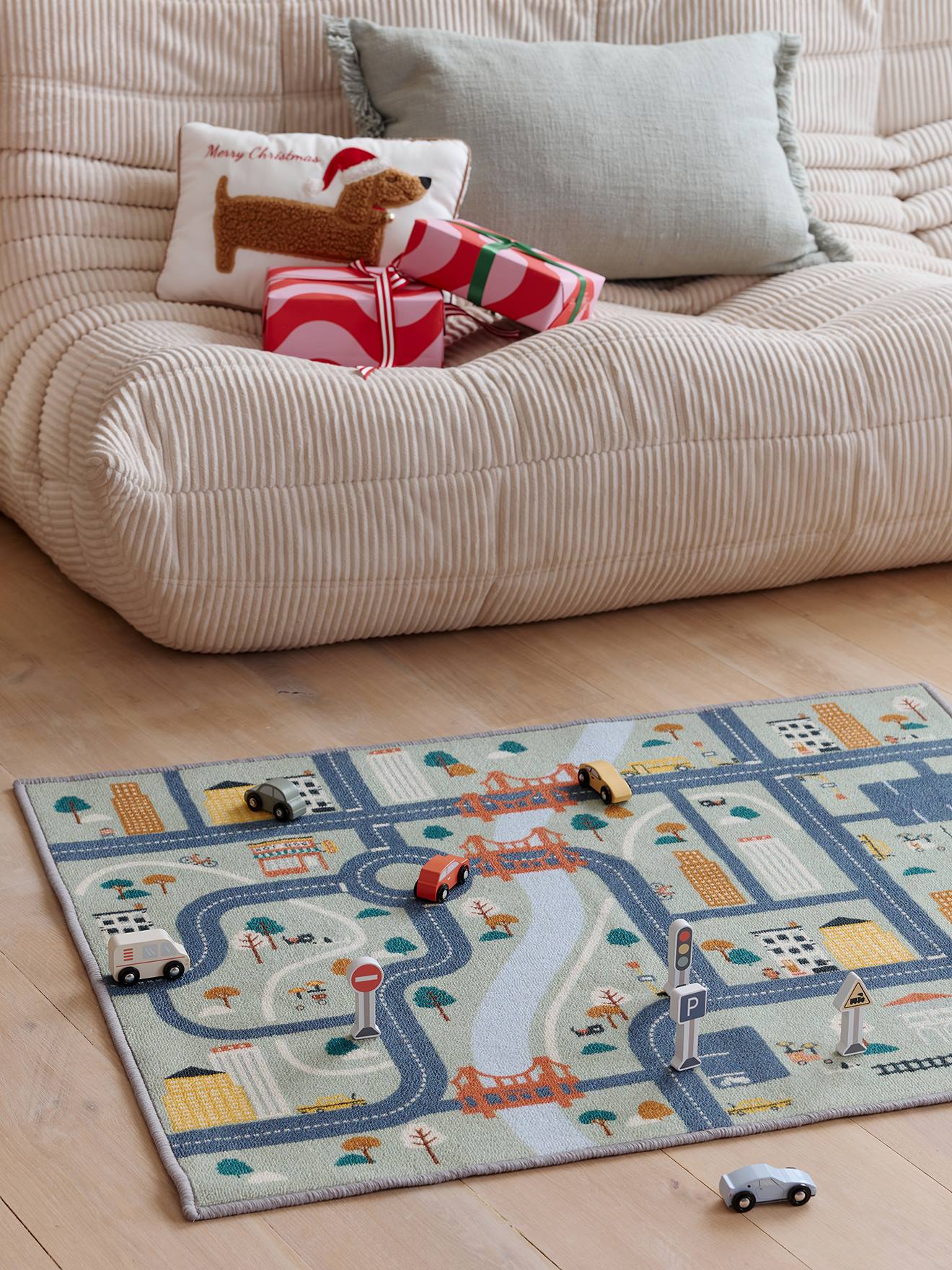 Tapis circuit avec accessoires en bois FSC® vert