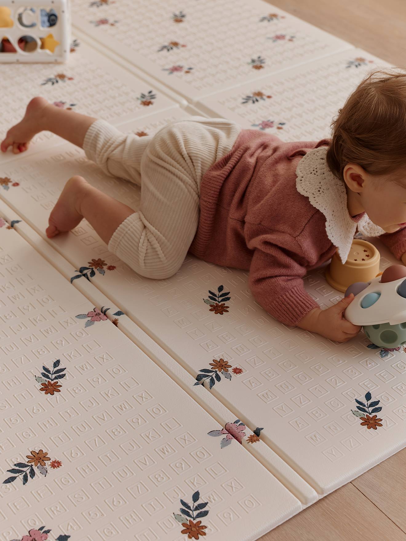 Grand tapis d'activités pliable retro flower (Vertbaudet) - Image 1