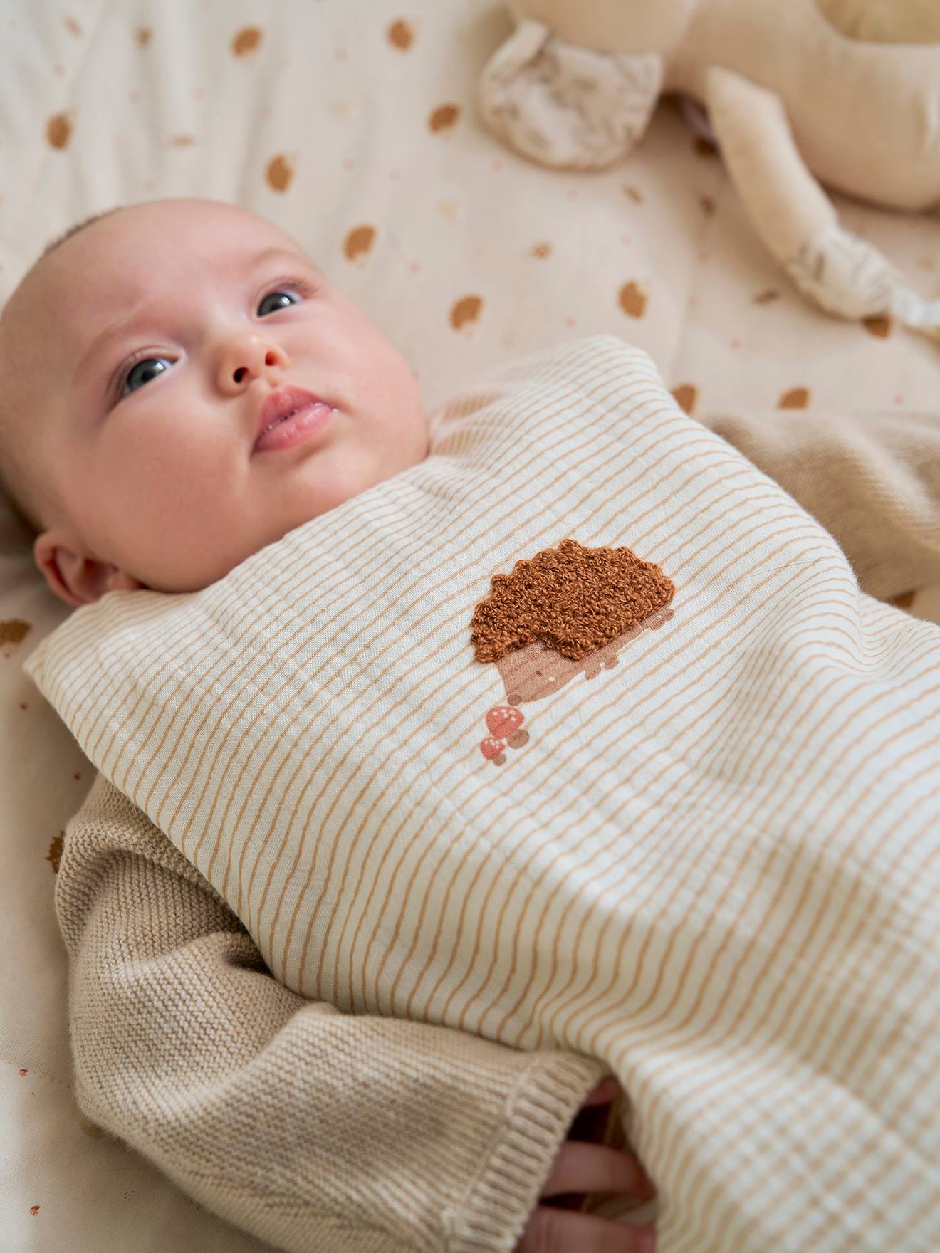 Gigoteuse en gaze de coton HÉRISSON rayé beige (Vertbaudet) - Image 1