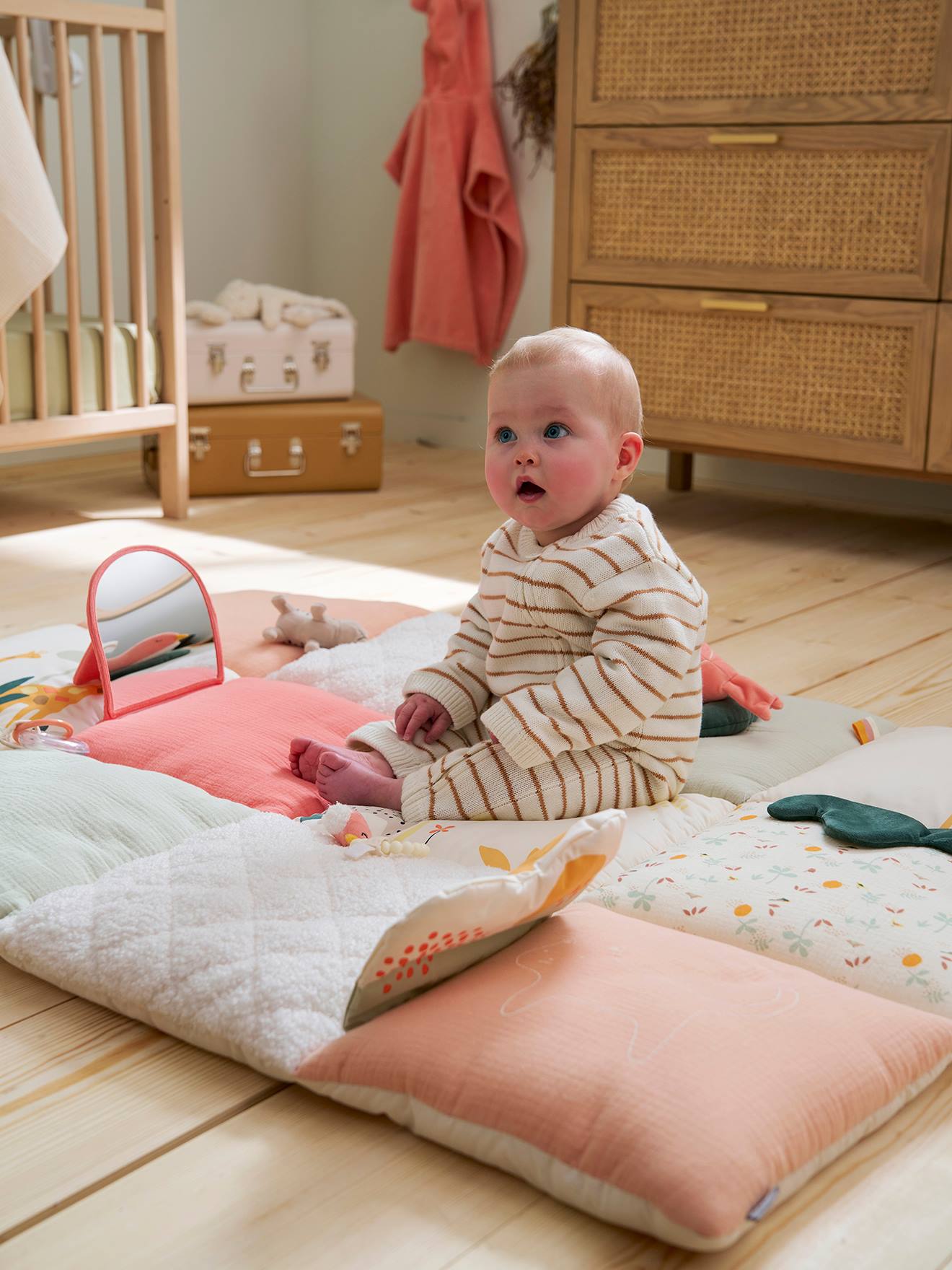 Tapis d'éveil moelleux et ludique savania