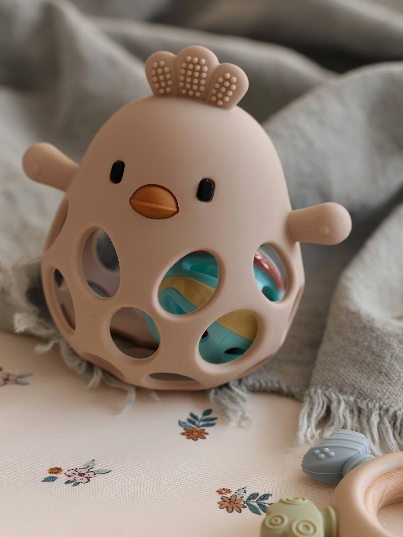 Vertbaudet - Hochet poussin en silicone écru