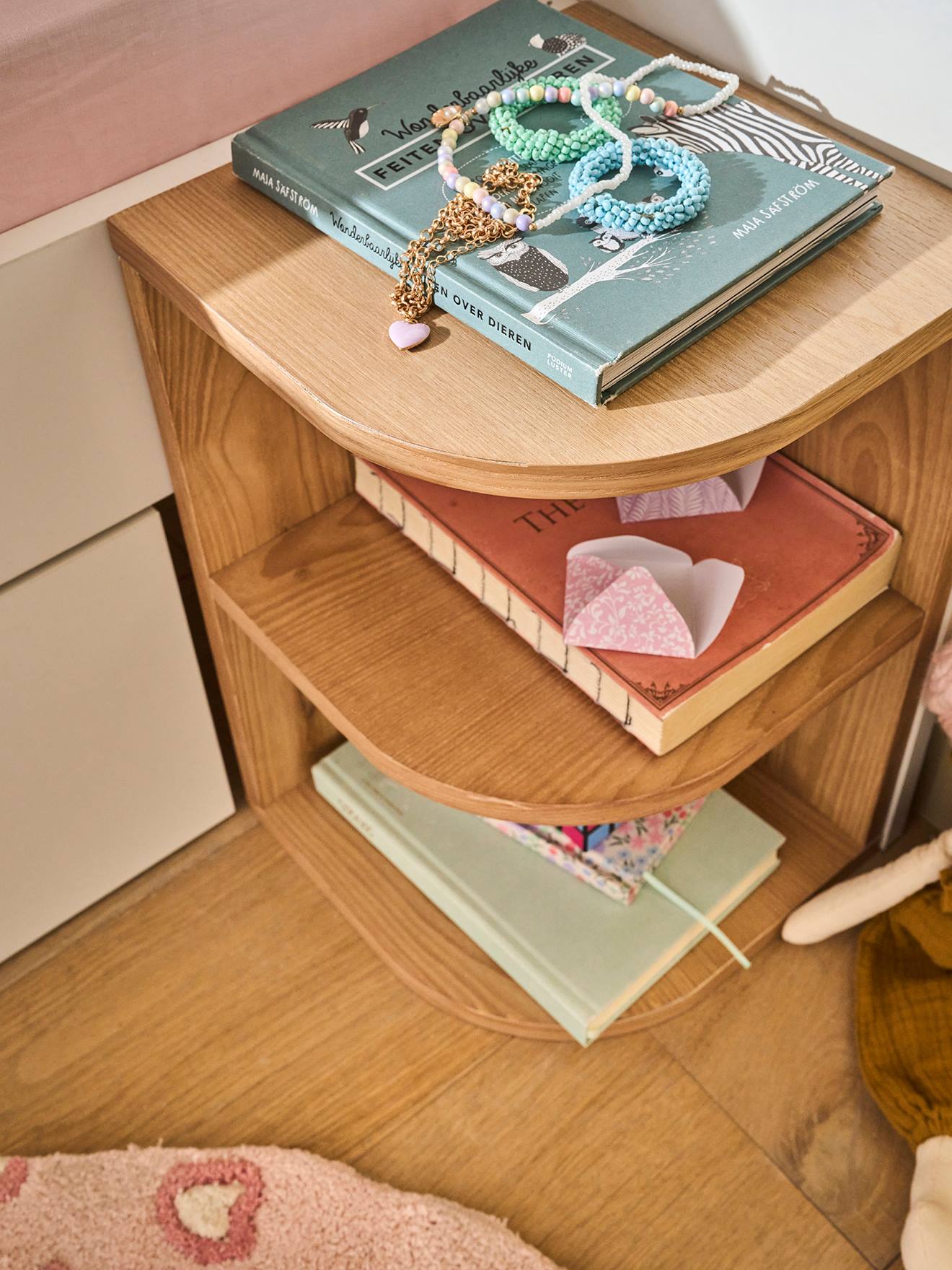 Lit enfant 90x190cm avec rangements + table de chevet réversible Japi blanc Lit enfant 90x190cm avec rangements + table de chevet réversible Japi blanc