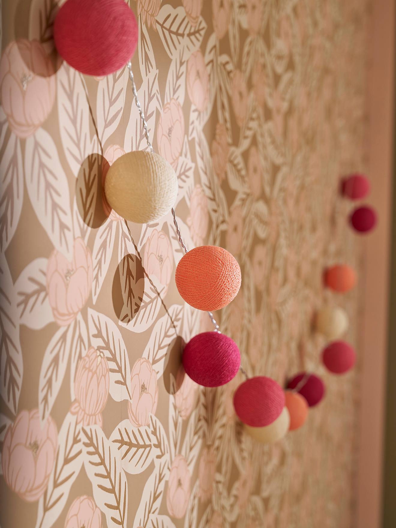 Guirlande boules lumineuse avec interrupteur framboise