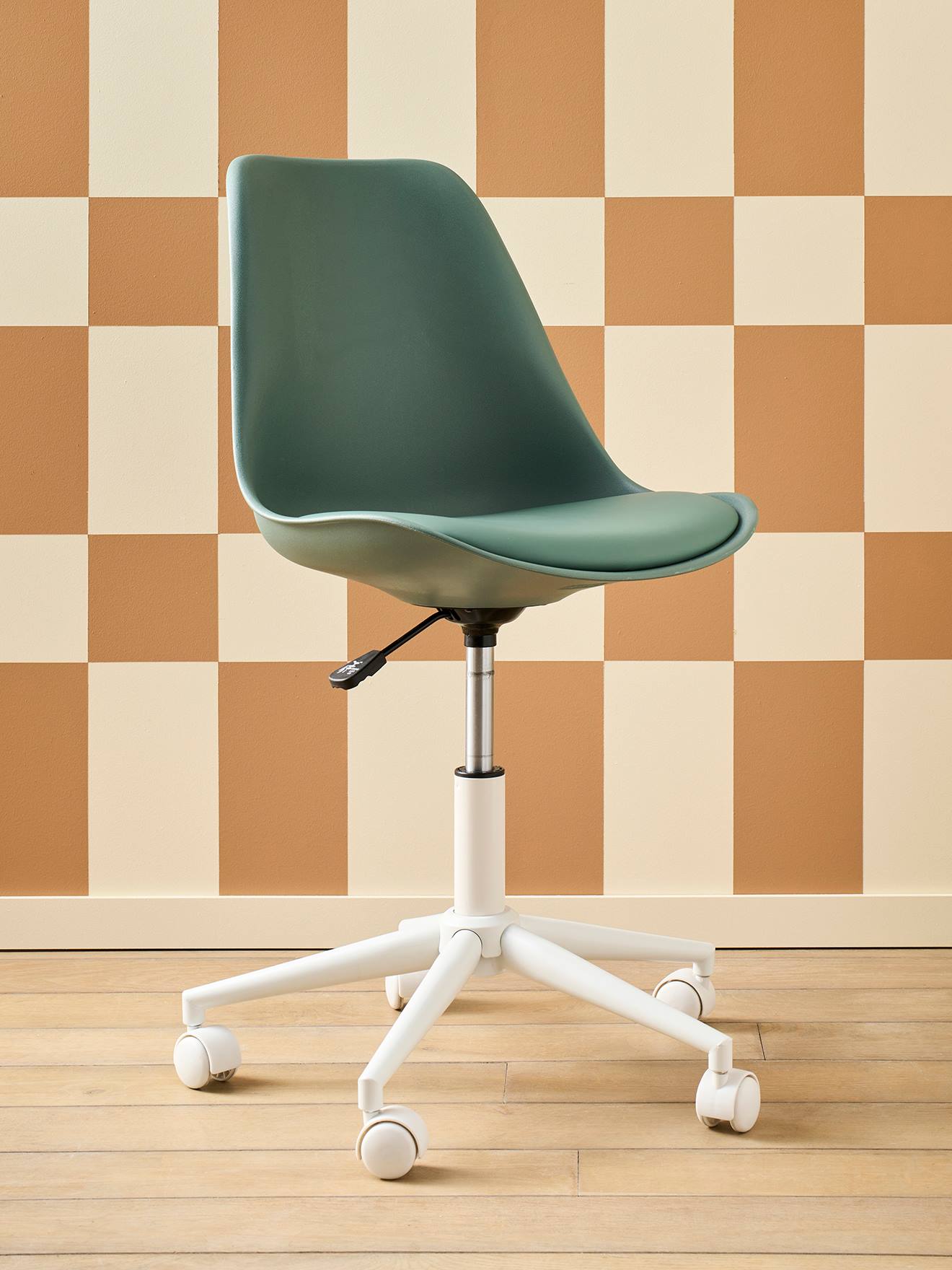 Chaise de bureau enfant à roulettes vert