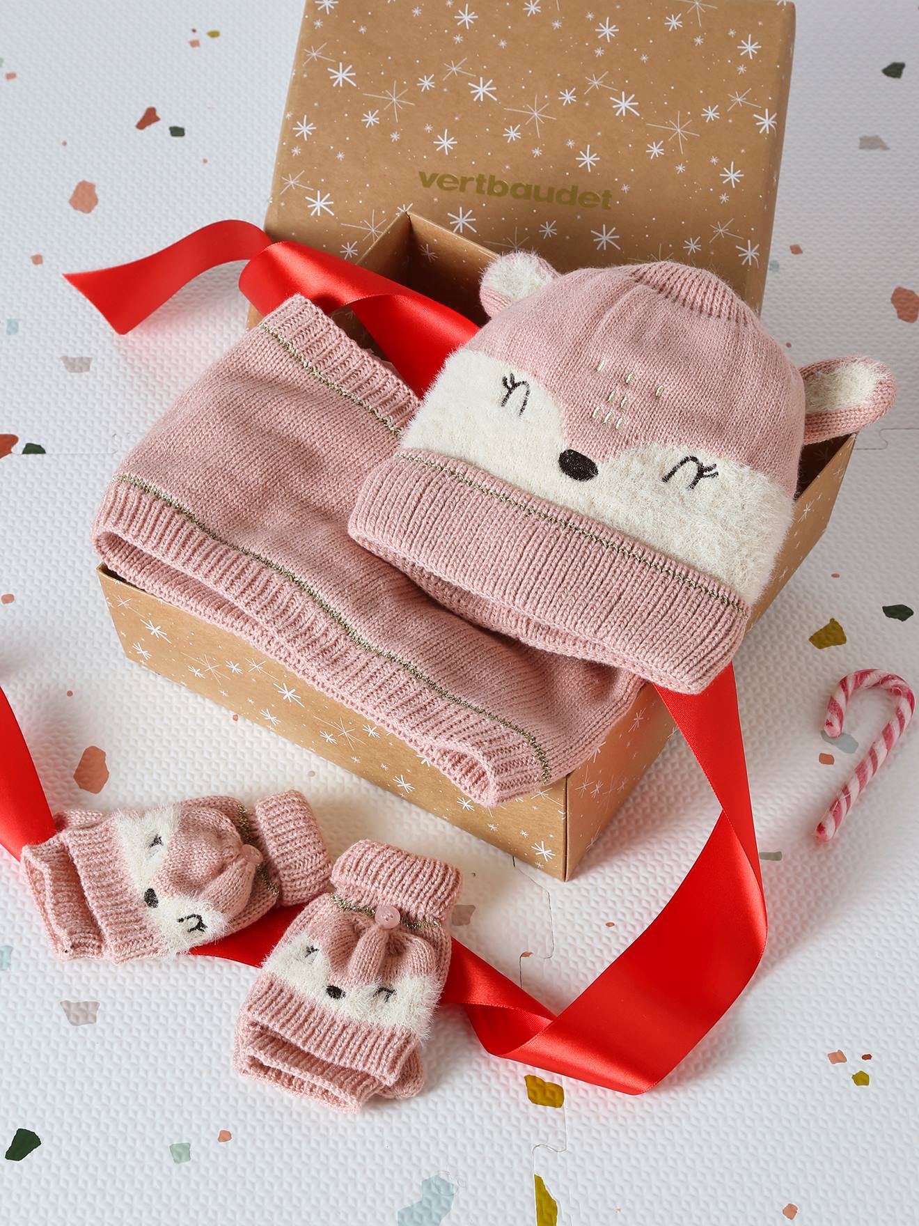 Coffret Noël fille bonnet + snood + moufles/mitaines bichette rose poudré