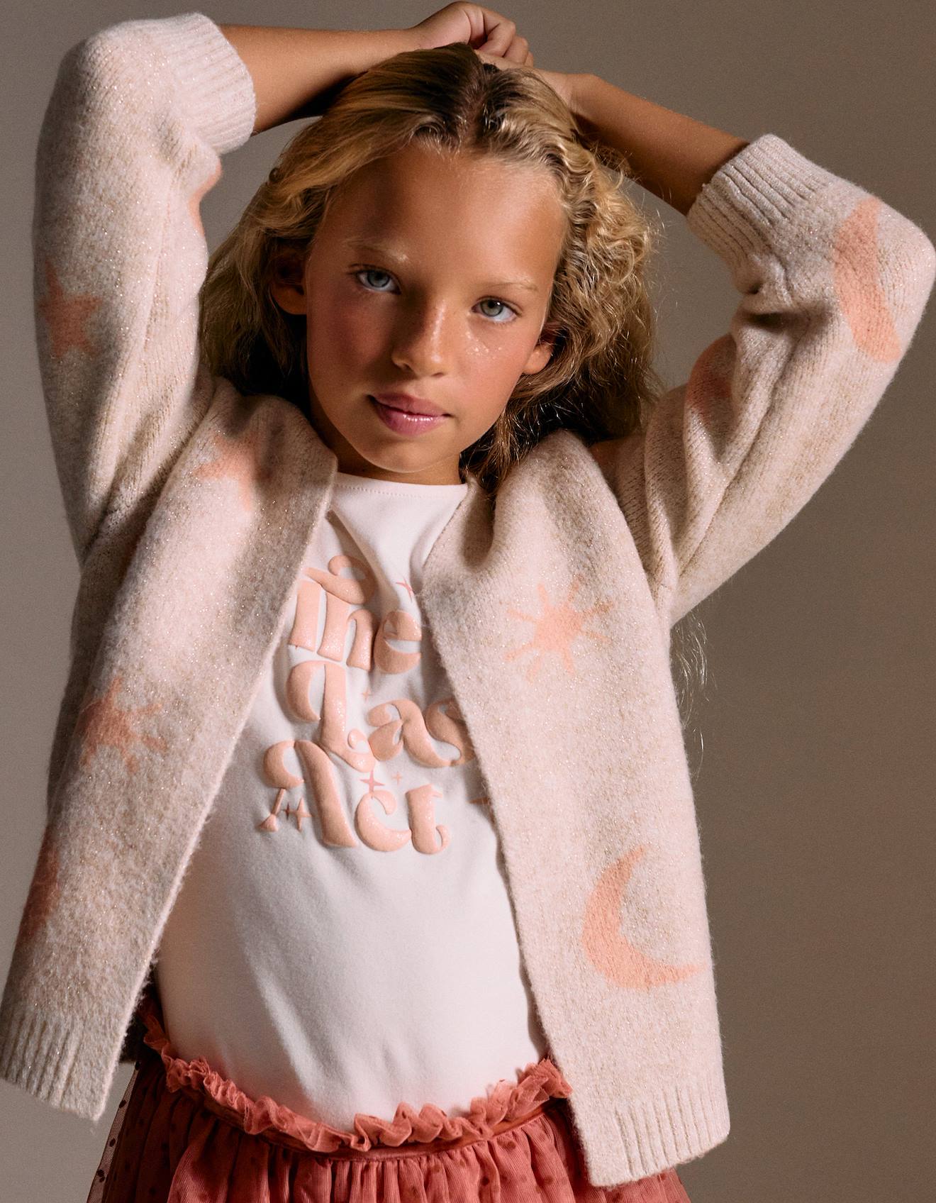 Gilet Long En Maille Avec Lurex Et Broderie Orange Clair