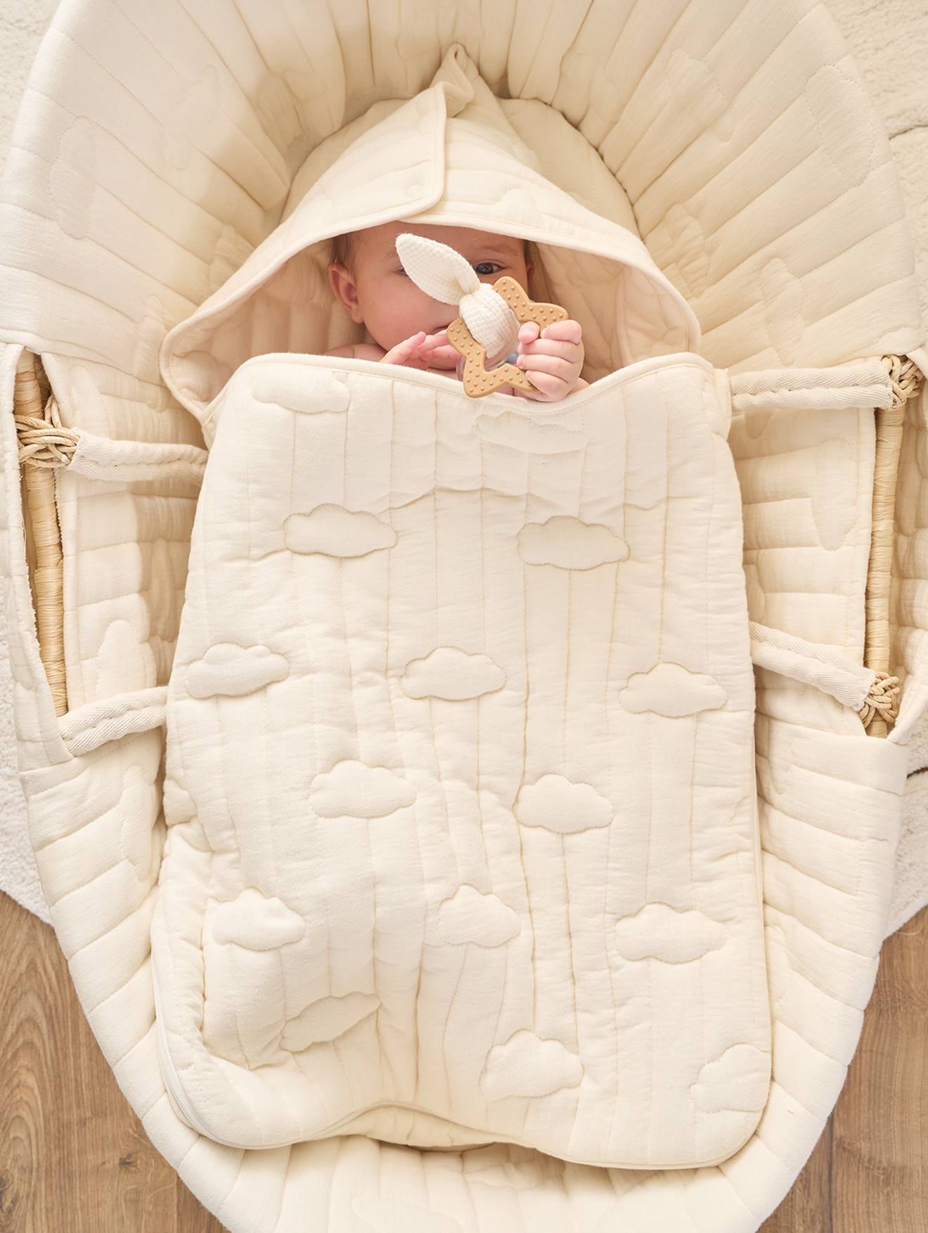 Nid d'ange enveloppant en coton nuages