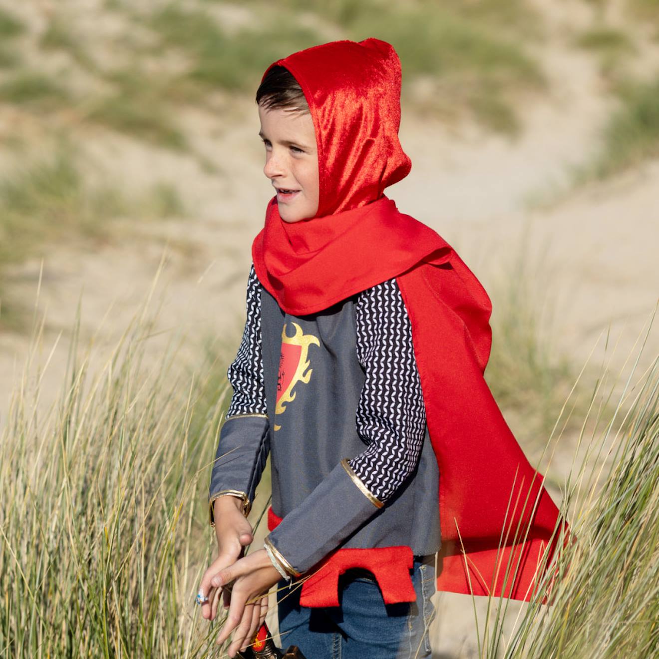 Déguisement Enfant – Chevalier Perceval Rouge (Pioupiou Et Merveilles) - Image 2