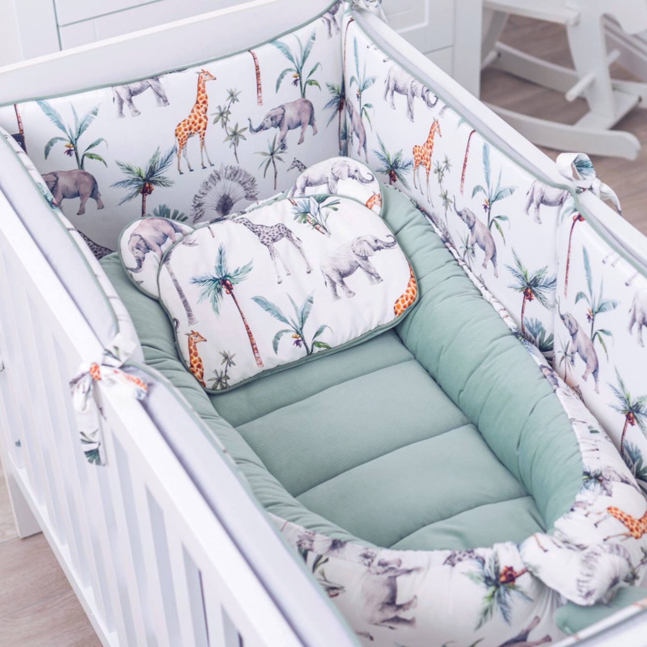 Cocon Bébé Matelassé Nid Réducteur De Lit Safari, Vert, Gris, Blanc (Sevira Kids) - Image 2