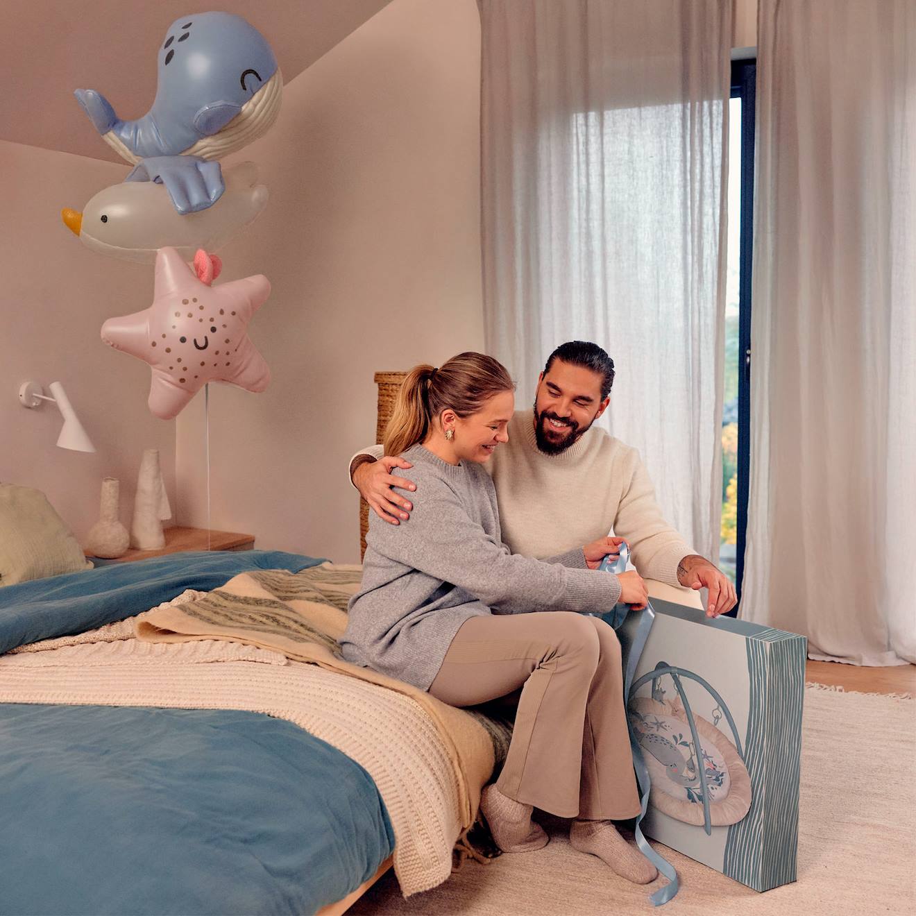 Tapis D'éveil Doux Avec Jouets D'activation Et Arceaux Bleu Marine (Kinderkraft) - Image 2