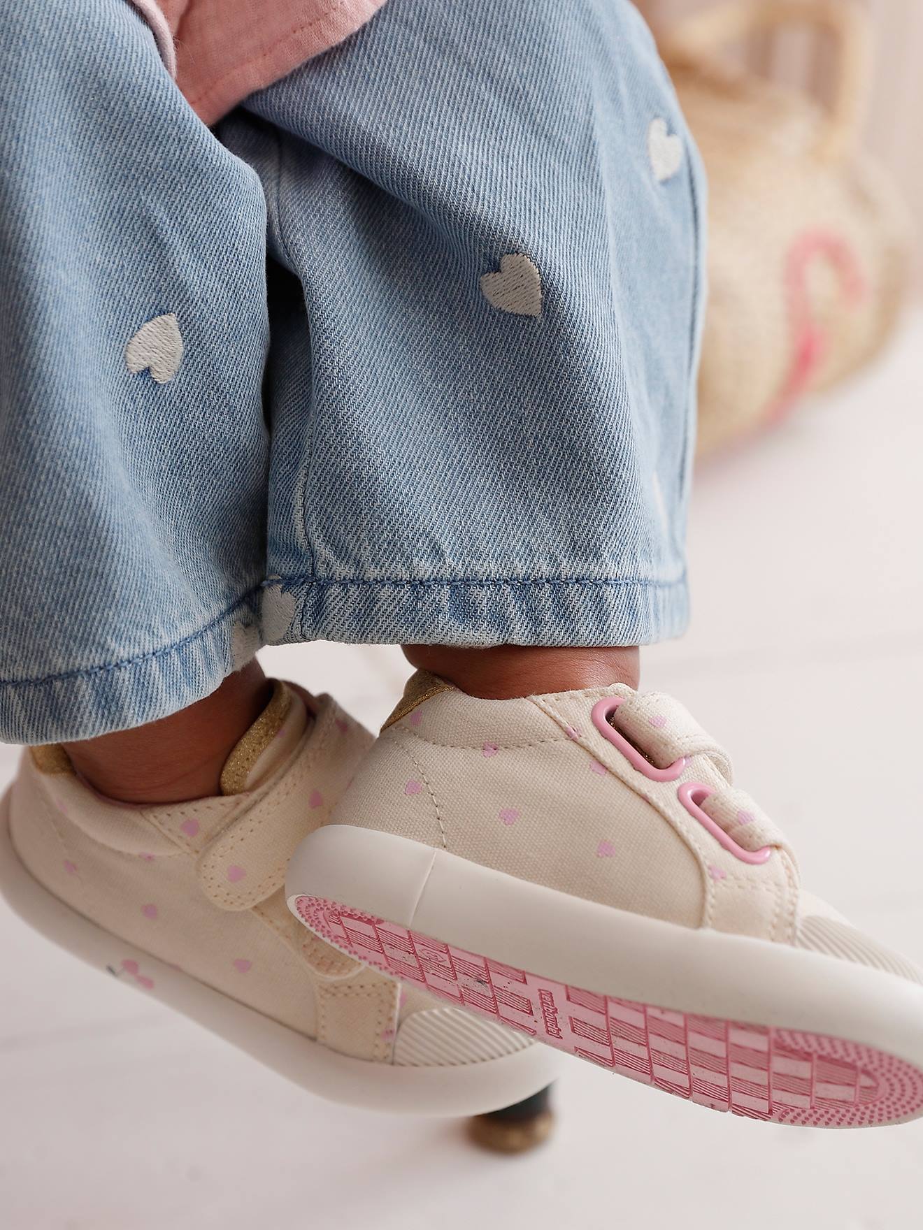 Baskets scratches bb en toile lot rose 16 €