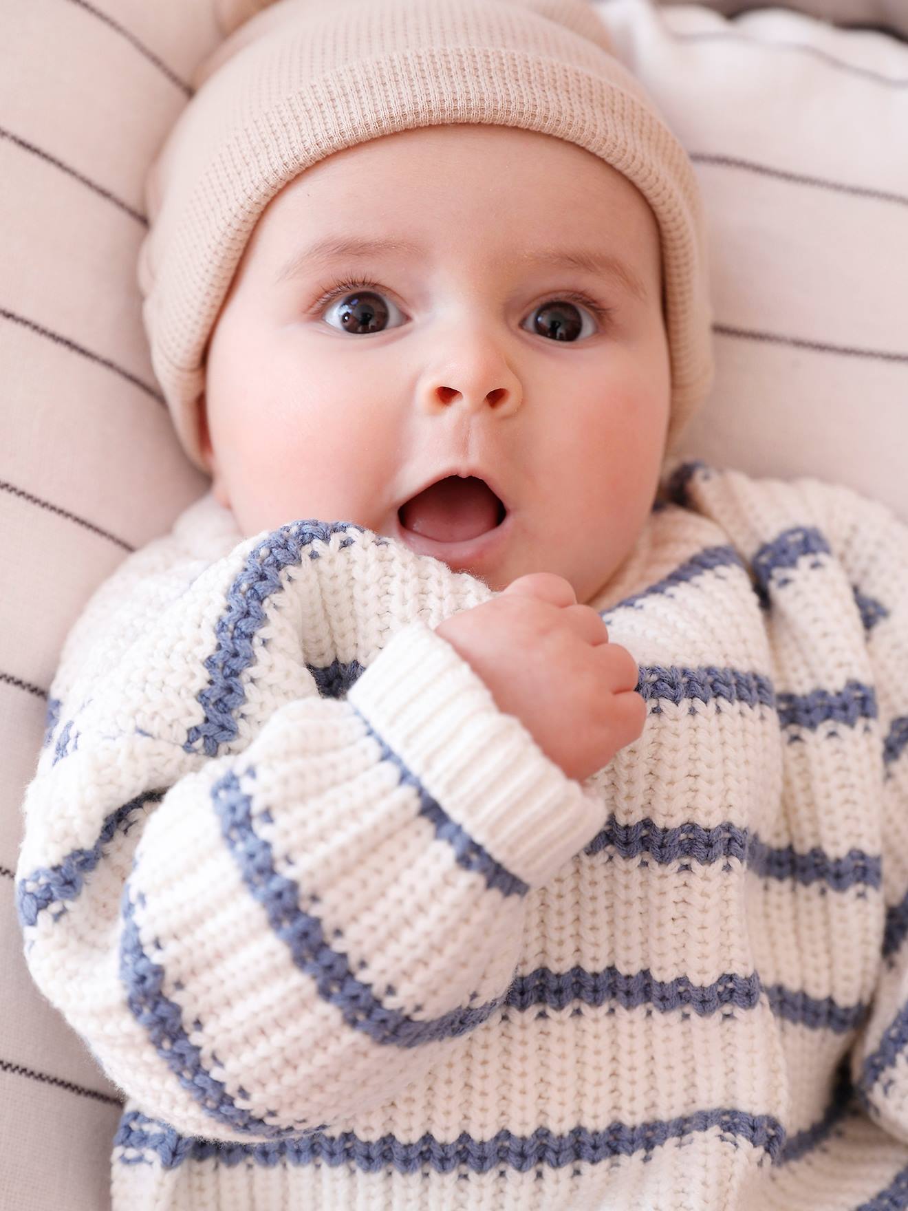 Pull bébé marin ouverture dos bleu