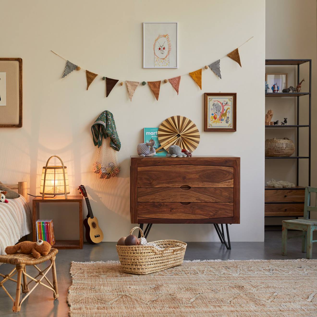 Commode Enfant En Bois De Sheesham 3 Tiroirs Bonnie Marron (Tikamoon) - Image 1