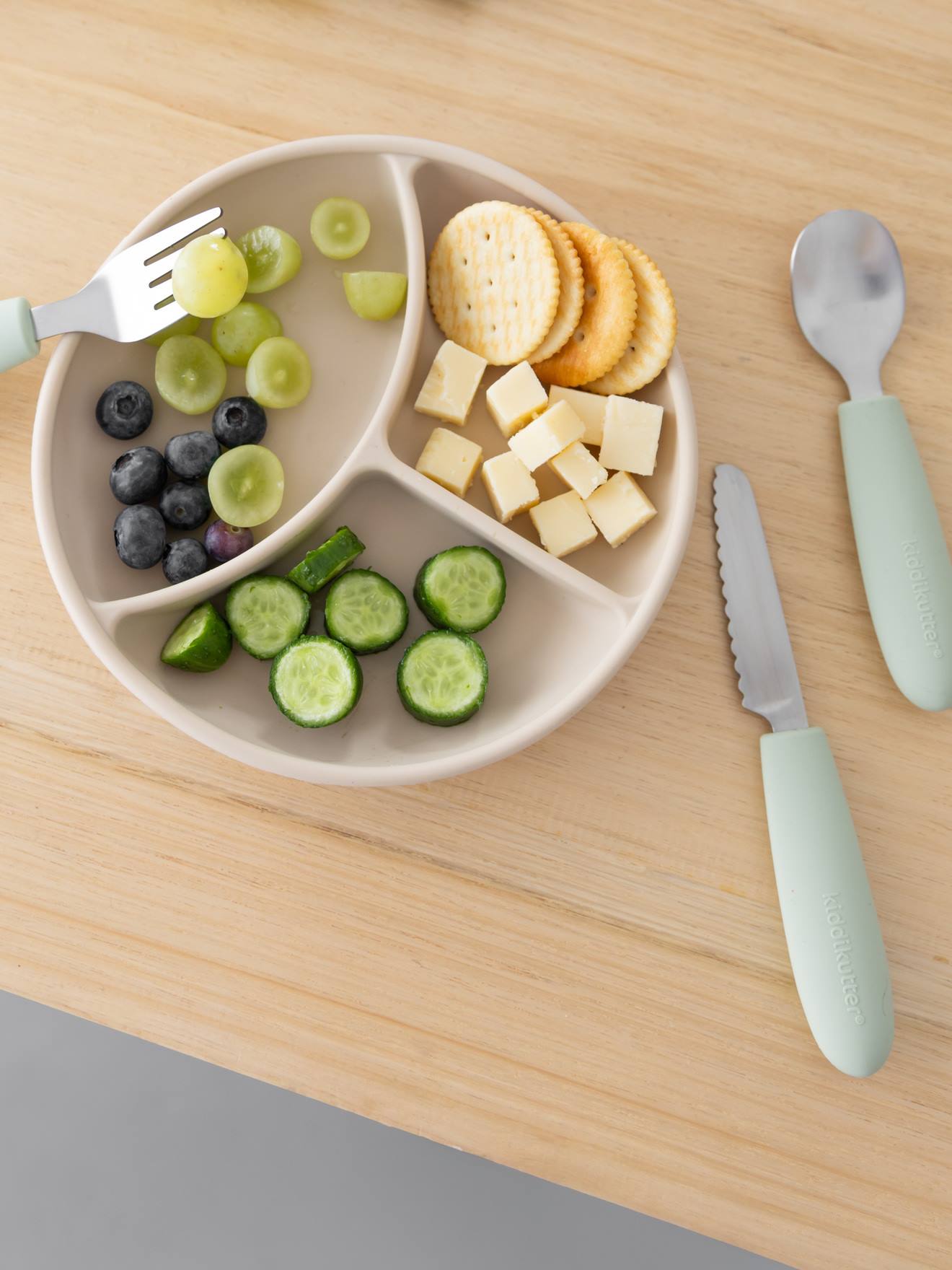 Set de couverts d'apprentissage vert (Kiddikutter) - Couverture