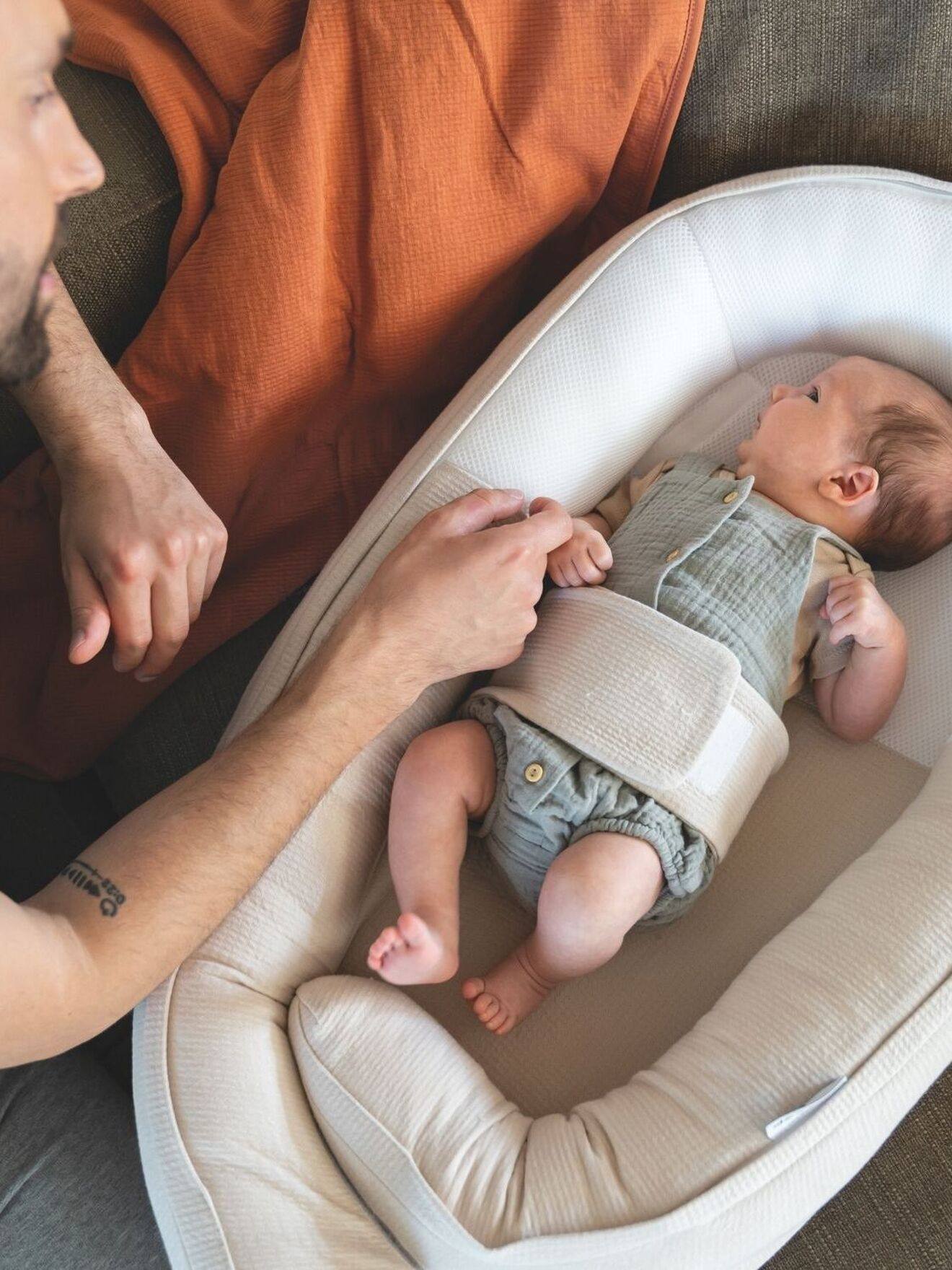 Réducteur de lit évolutif Doomoo Cocoon gris