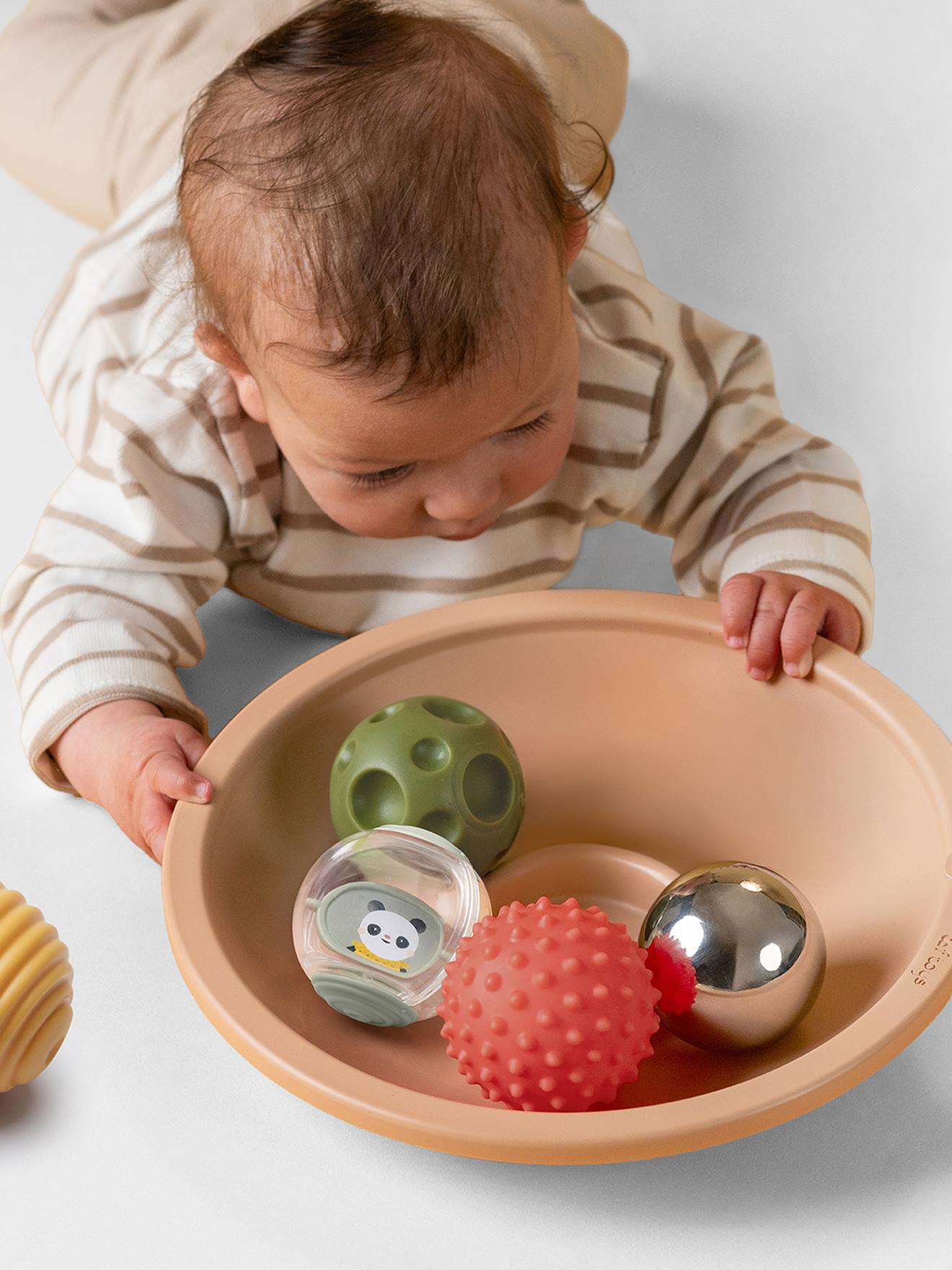 Coffret assiette et 5 balles multicolore