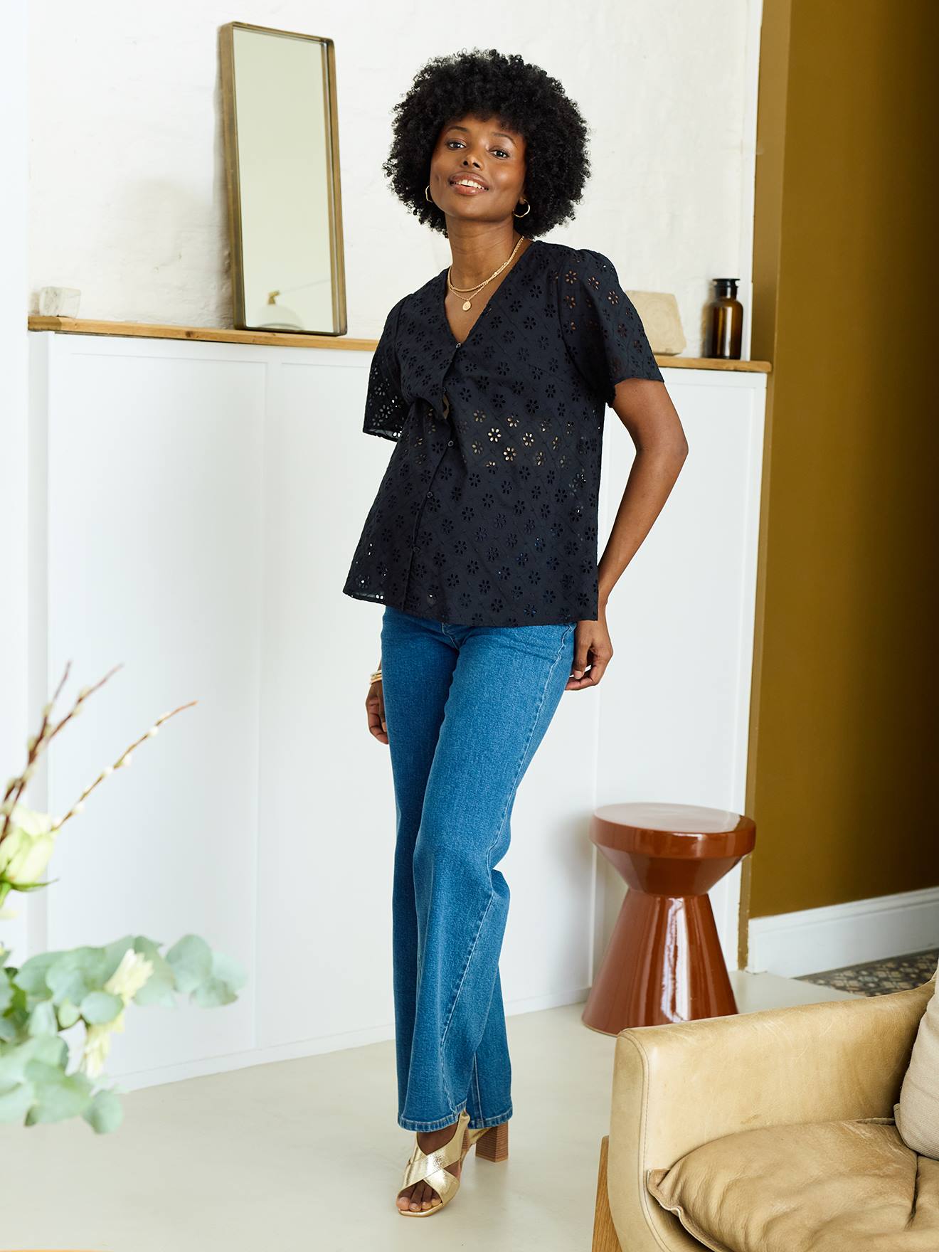 Chemisier grossesse et allaitement en broderie anglaise noir
