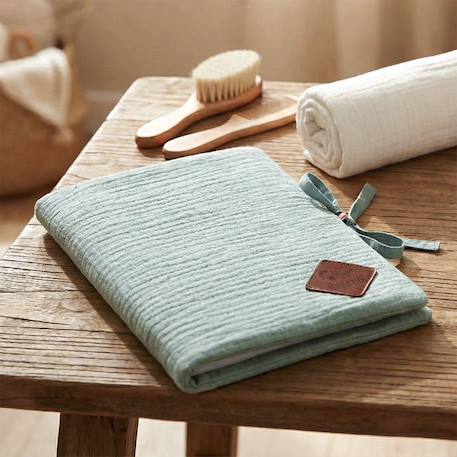 Protège carnet de santé en gaze de coton jeanne Beige+Blanc+Blanc à pois or+Bleu+Camel+Écru+Gris clair+Terracotta+Vert de gris+Vieux rose 37 - vertbaudet enfant 