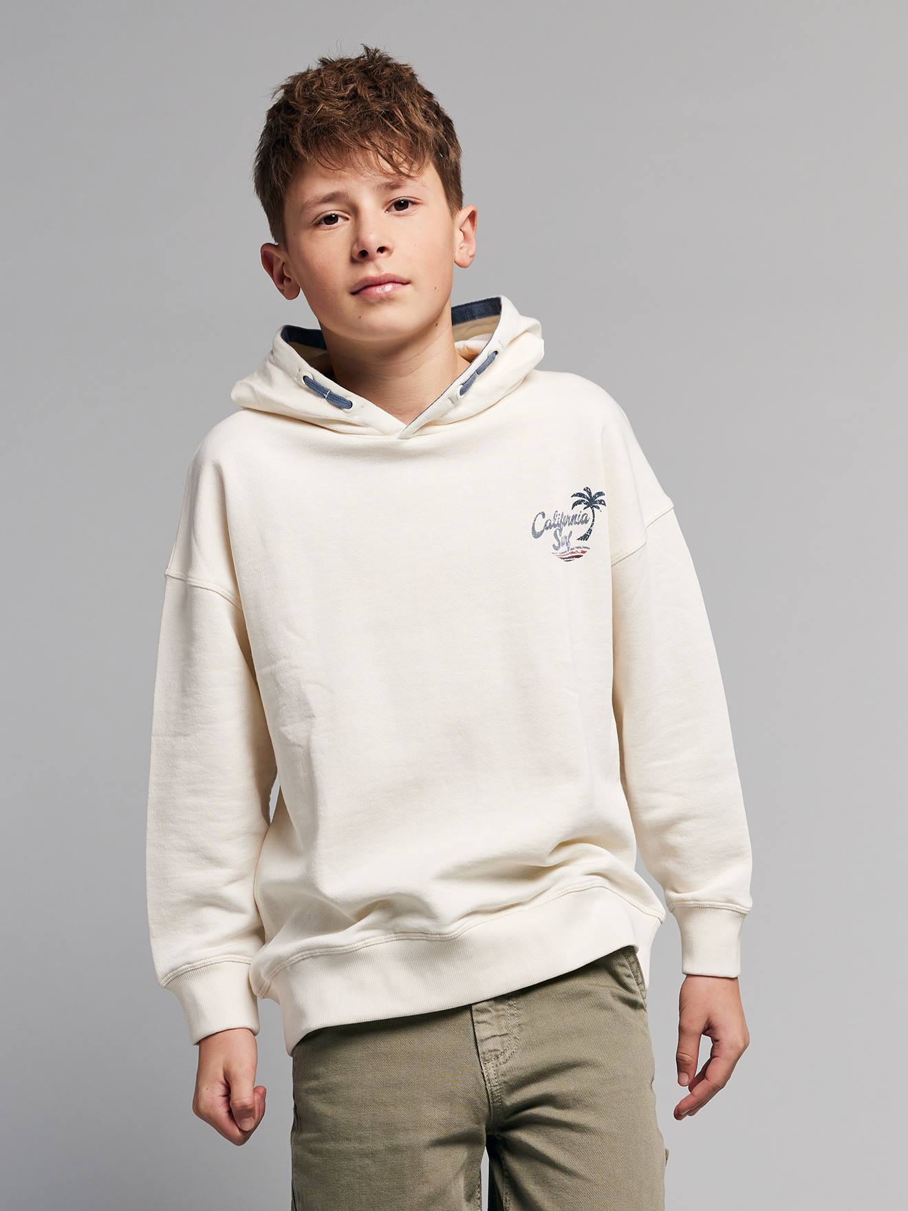 Sweat capuche garon oversize imprim dos cru 22 €