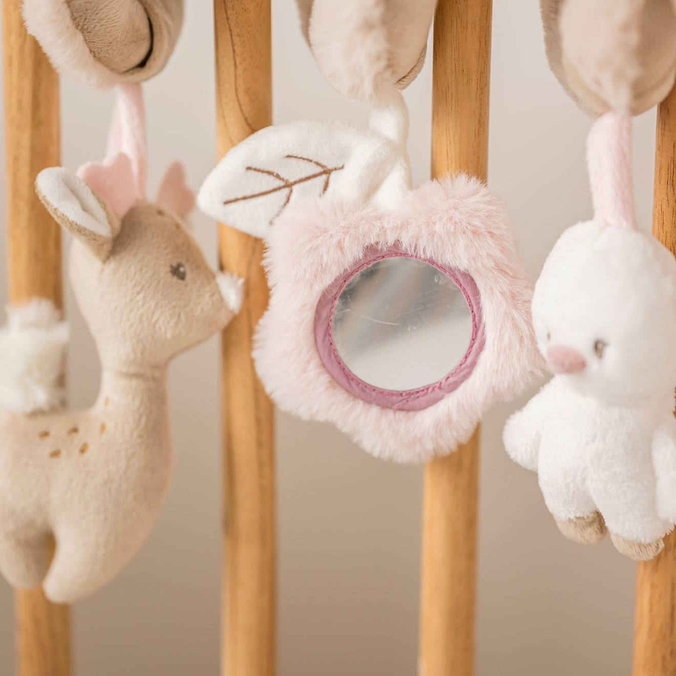 Spirale D’activités Sensorielle Pour Bébé Beige, Rose (Nattou) - Image 2