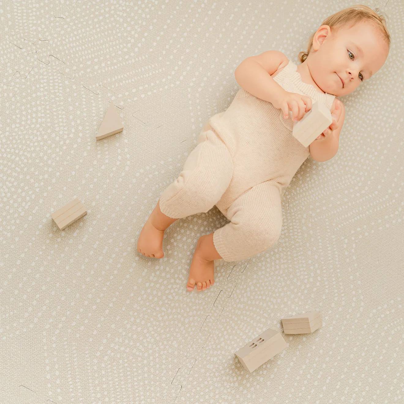 Haven Tapis D'éveil Et De Jeu Bébé Et Enfant Beige Clair (ToddleKind) - Image 1