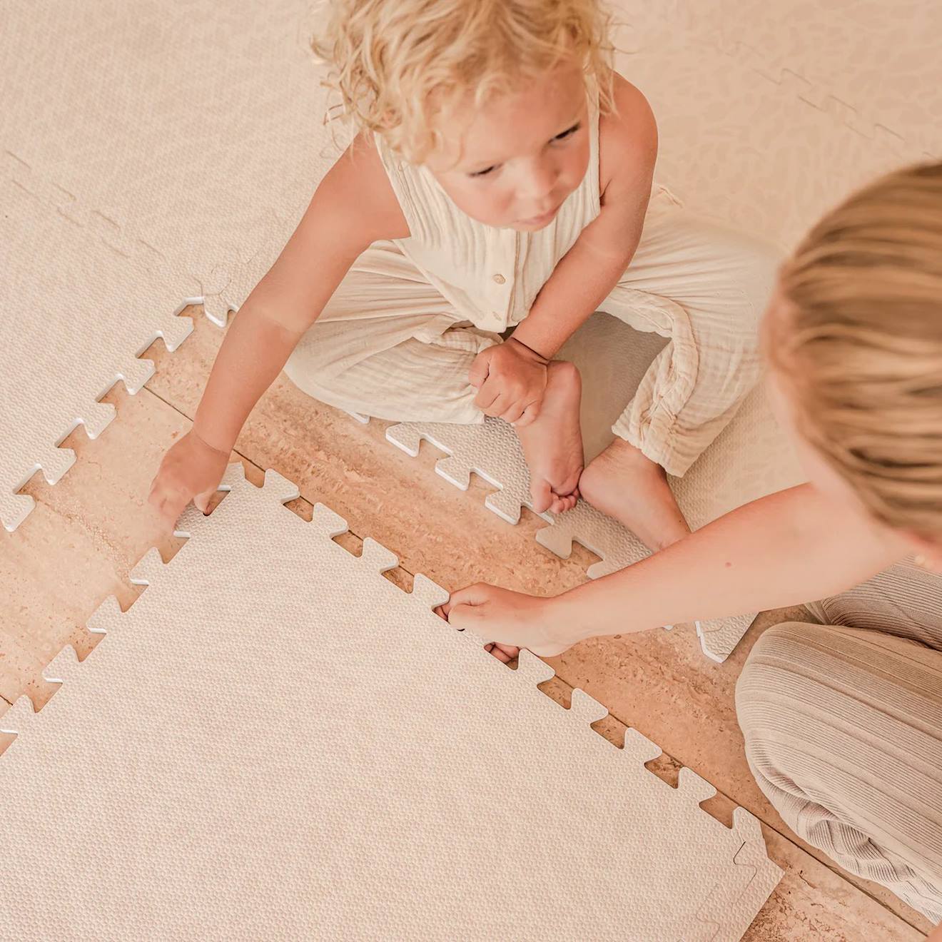 Haven Tapis D'éveil Et De Jeu Bébé Et Enfant Beige (ToddleKind) - Couverture