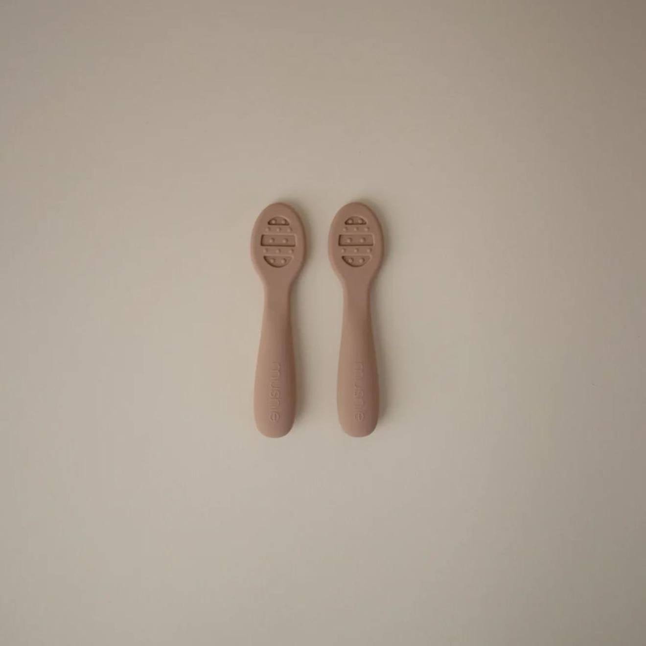 Lot De 2 Cuillères D'apprentissage Marron, Écru (Mushie) - Image 2