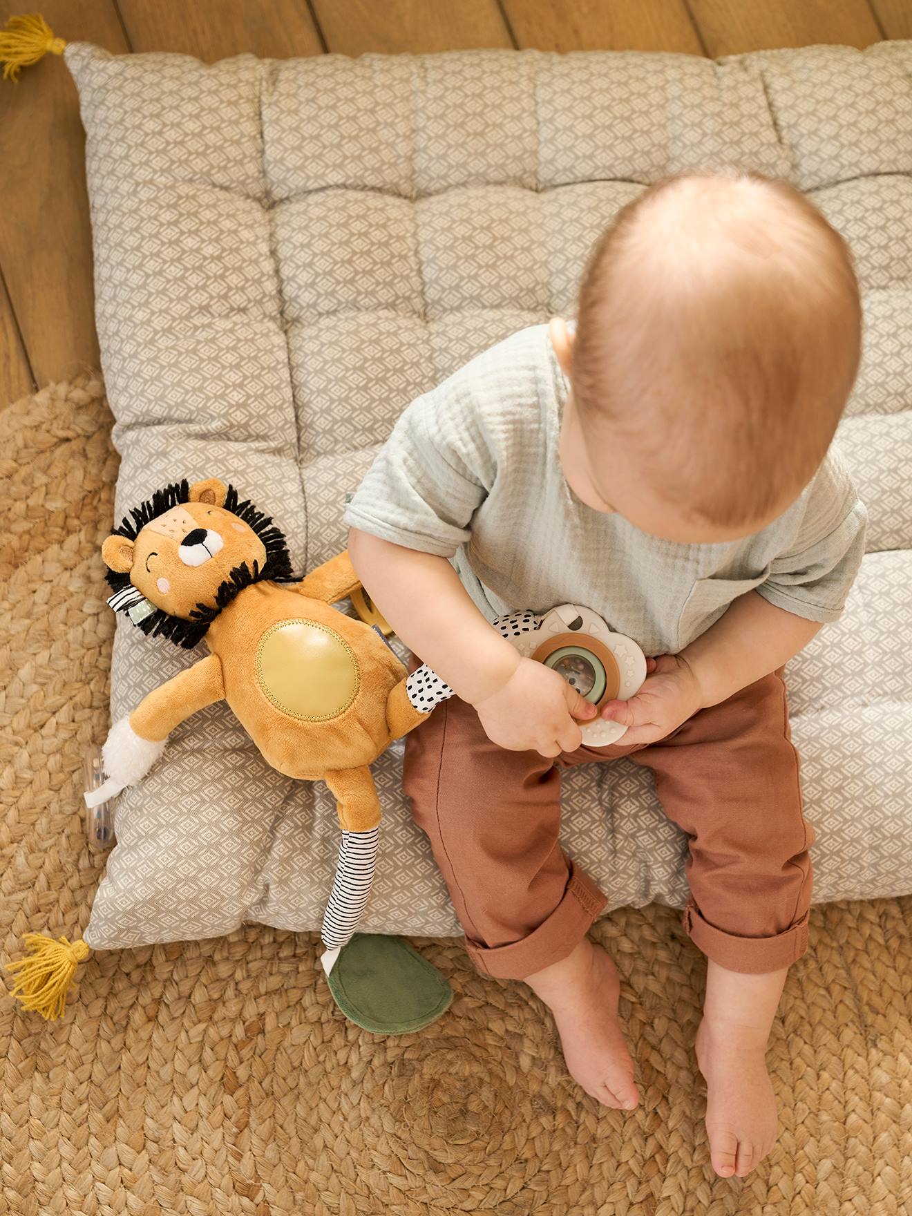 Peluche d'activités à suspendre Tanzanie jaune (Vertbaudet) - Image 1