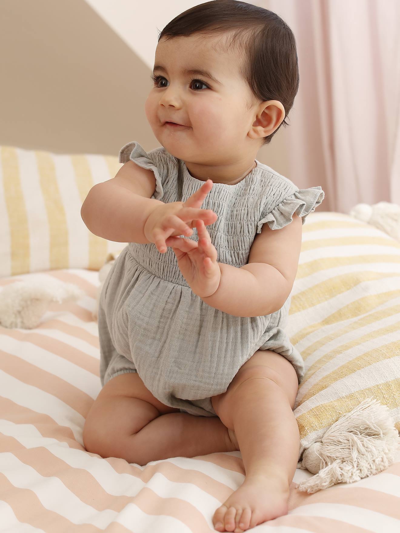 Barboteuse bébé fille en gaze de coton vert sauge