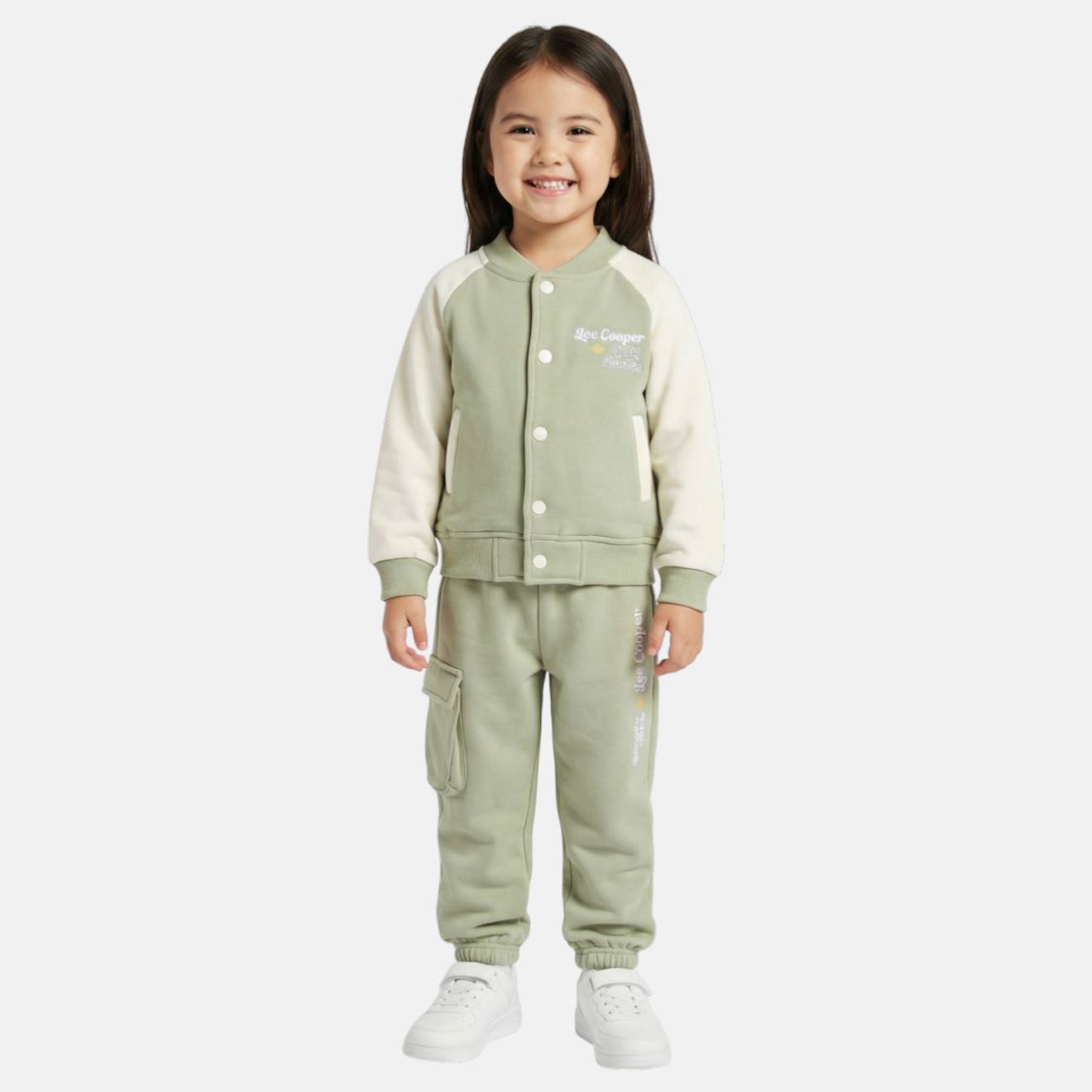Ensemble Survtement Fille Avec Une Veste Manches Longues Et Un Jogging Vert 35 €