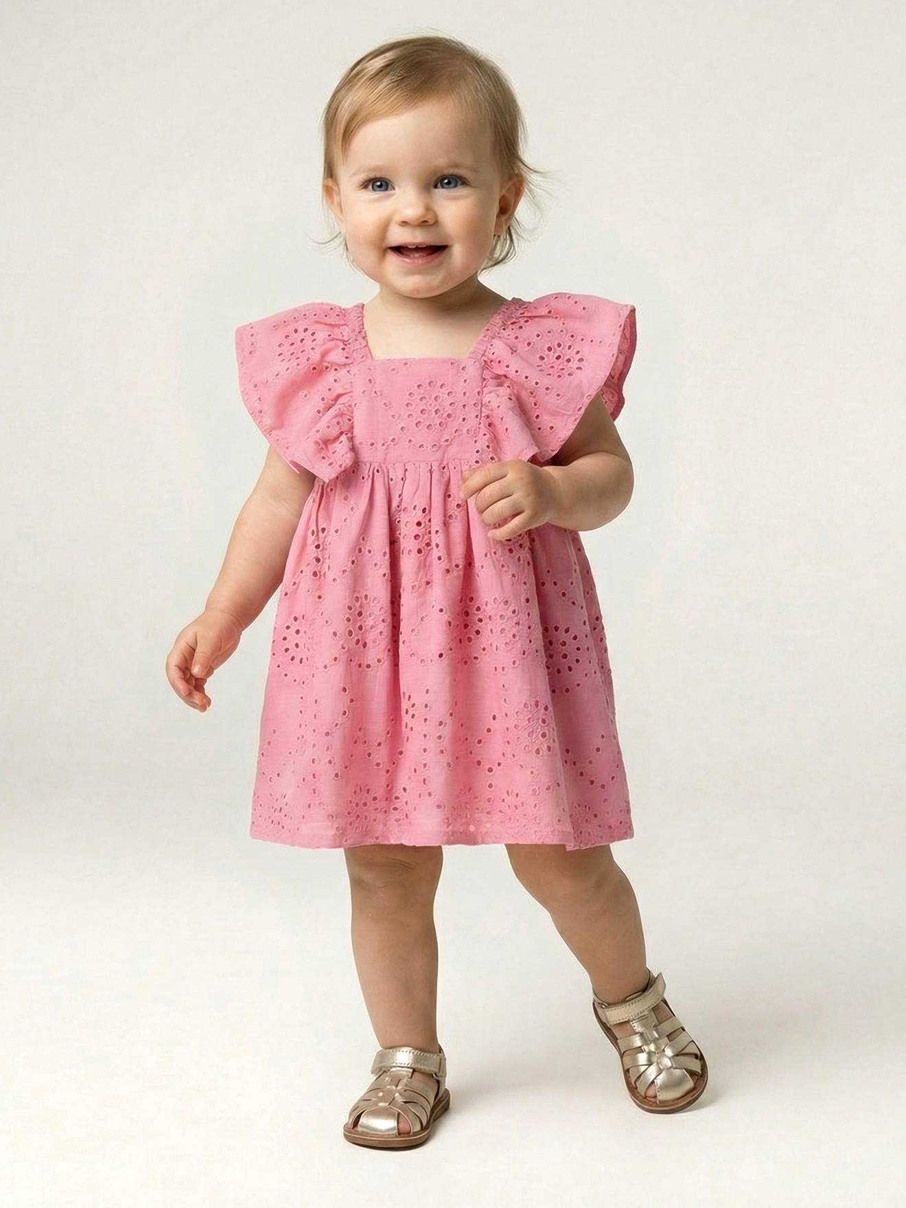 Robe bébé fille broderie anglaise rose