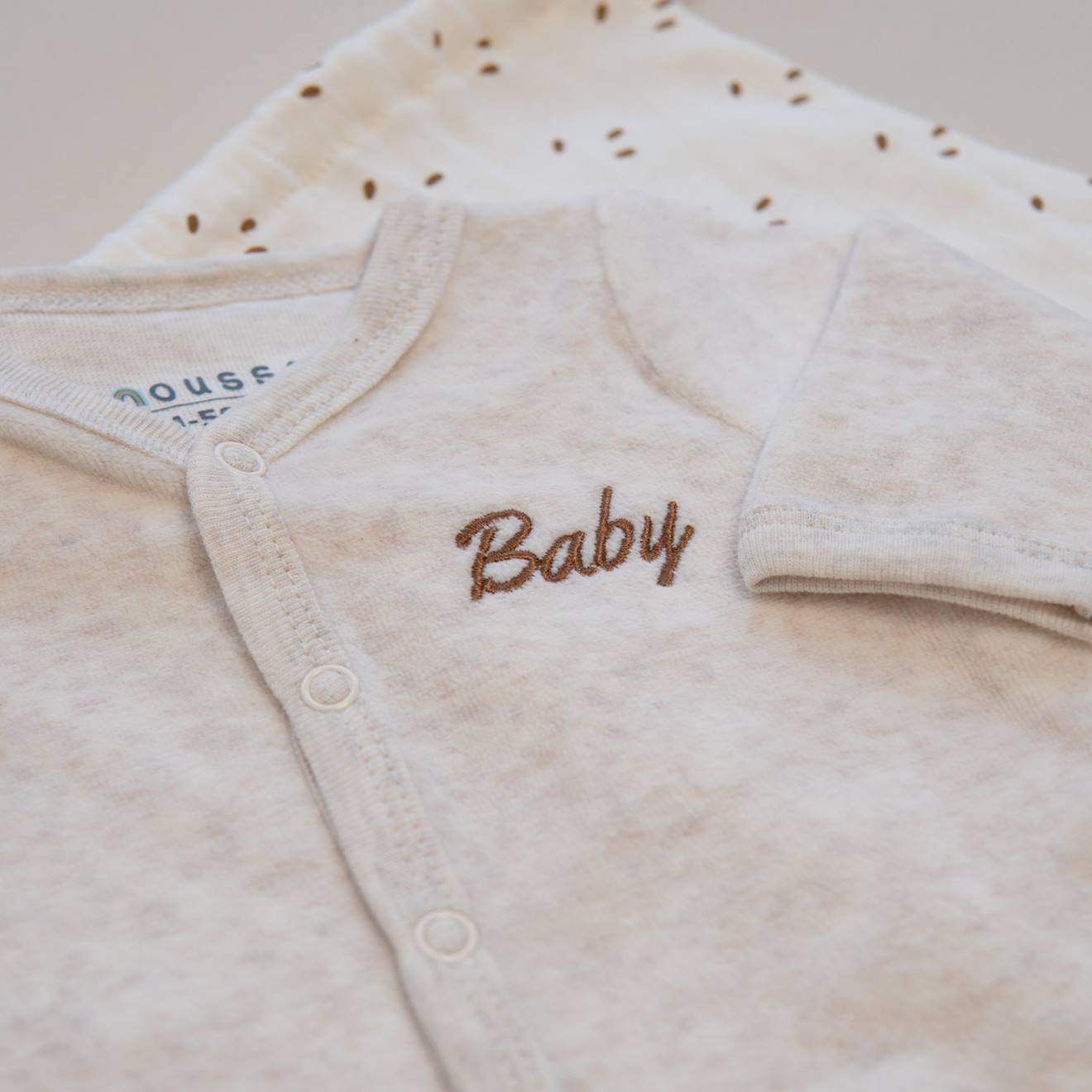 Trousseau Naissance Bébé Beige (Trois Kilos Sept) - Image 2