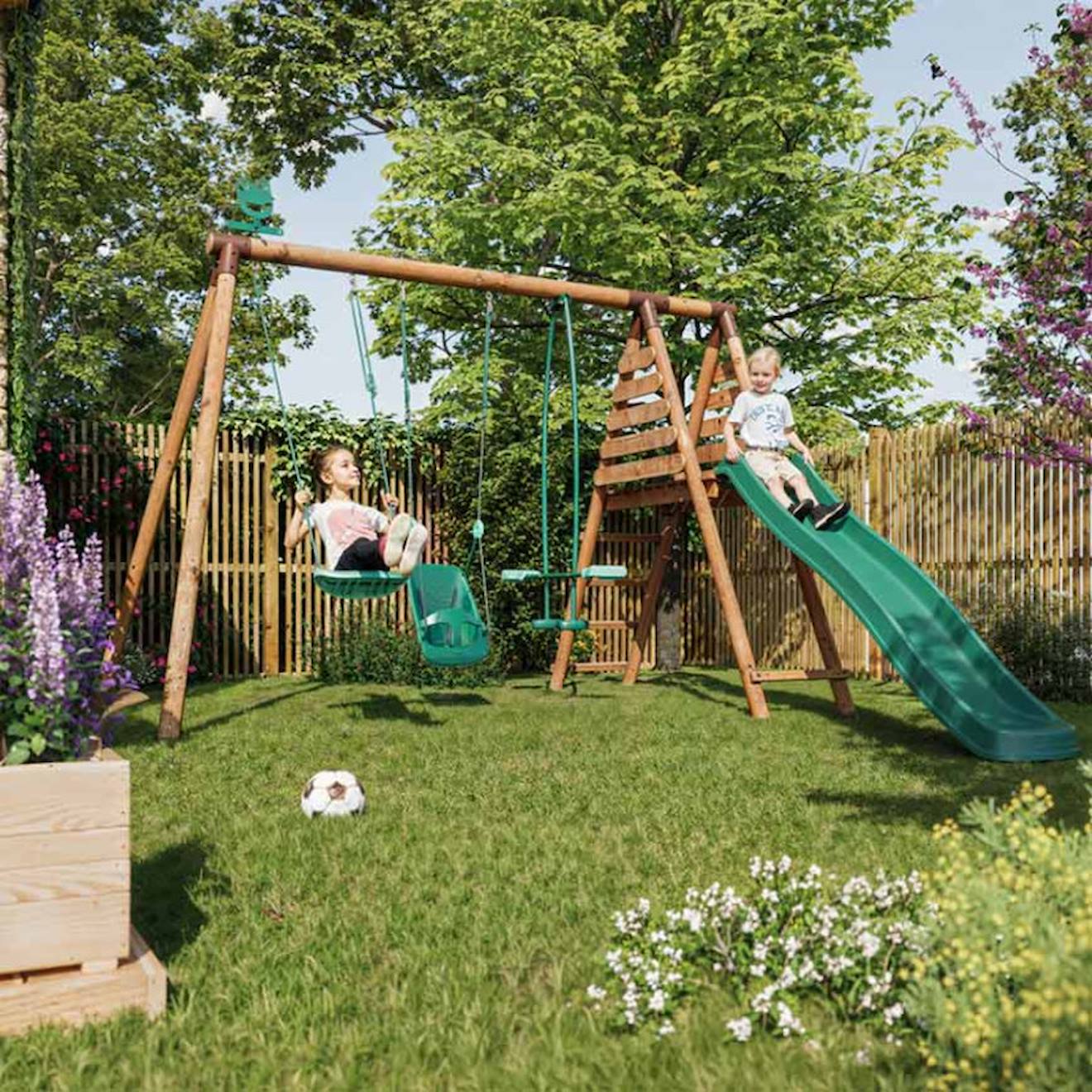 Portique En Bois Rond 3 Agrès Balançoire Bébé, Face À Face Et Toboggan Tulipe Marron (soulet) - Couverture